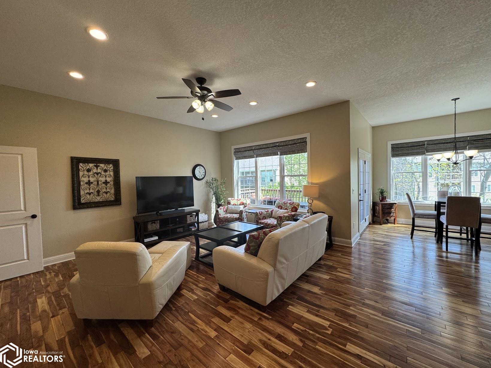 5186 Turnberry Court, Burlington, Iowa image 17
