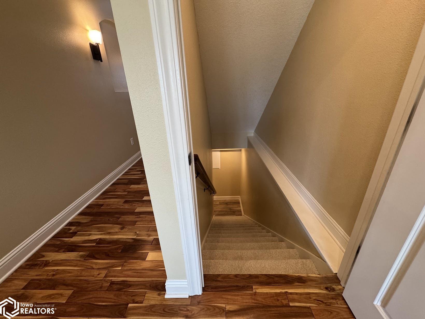 5186 Turnberry Court, Burlington, Iowa image 35