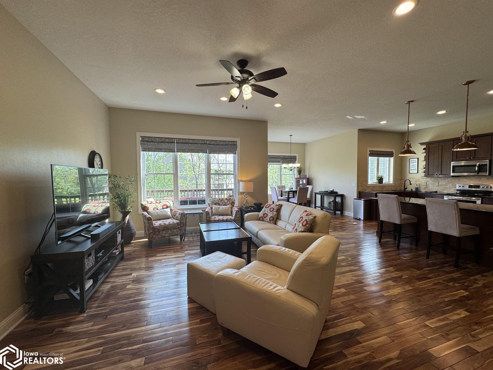 5186 Turnberry Court, Burlington, Iowa image 5