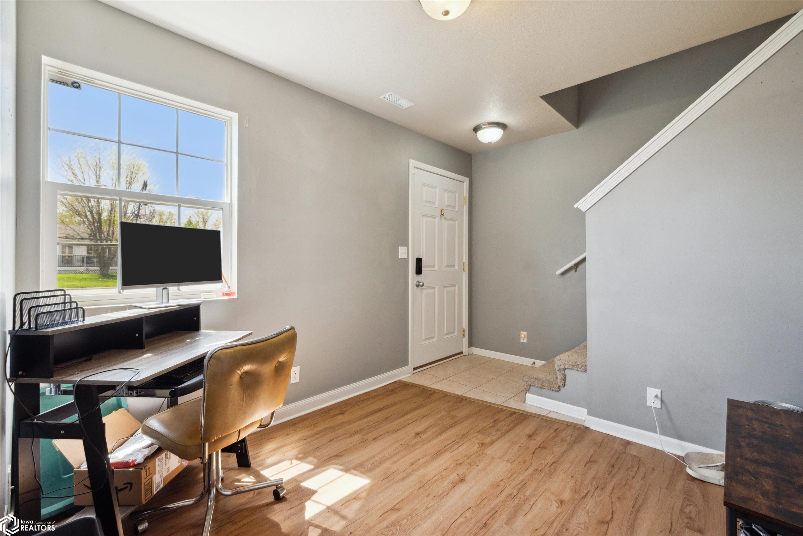 1305 S G Avenue #15, Nevada, Iowa image 3