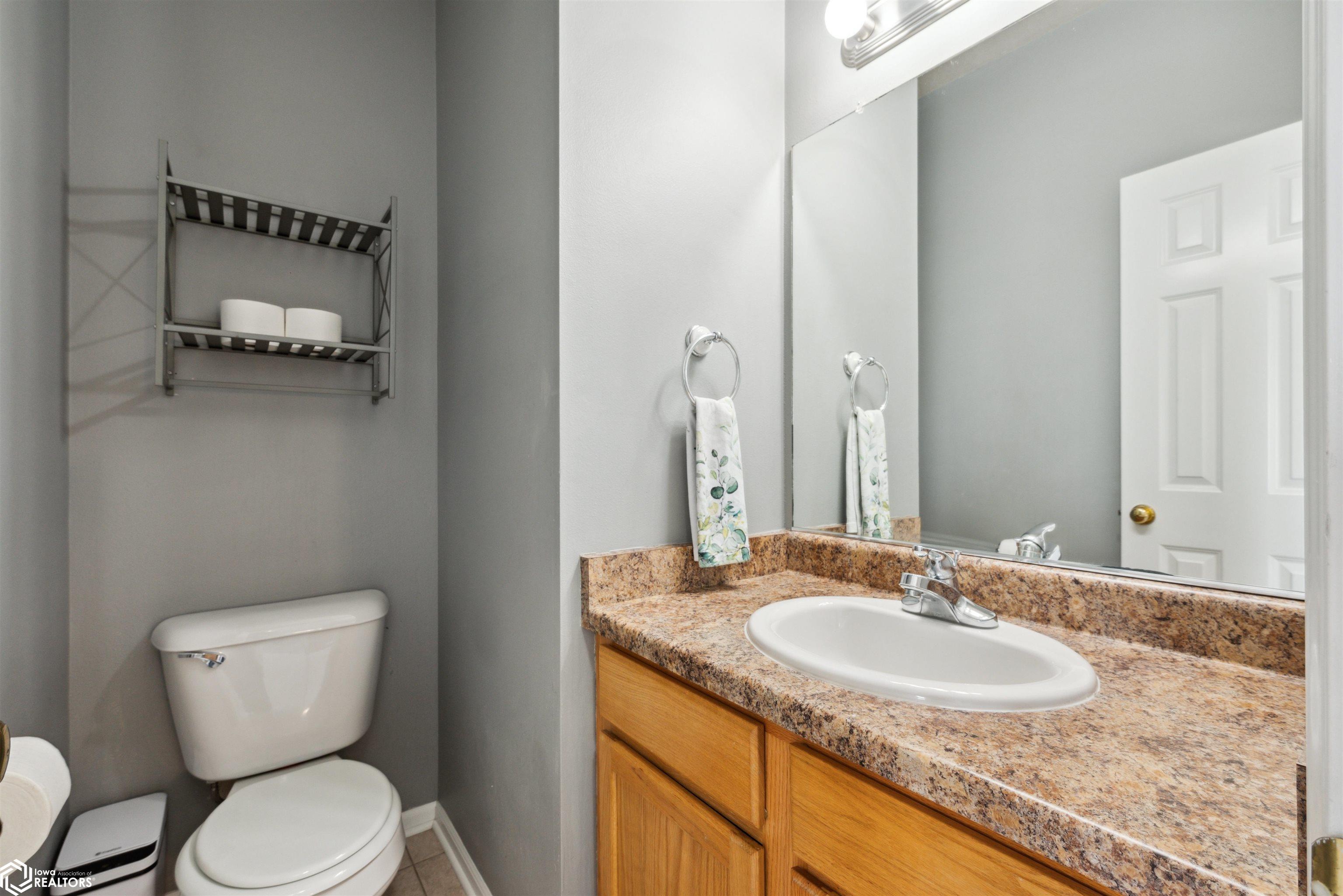 1305 S G Avenue #15, Nevada, Iowa image 7