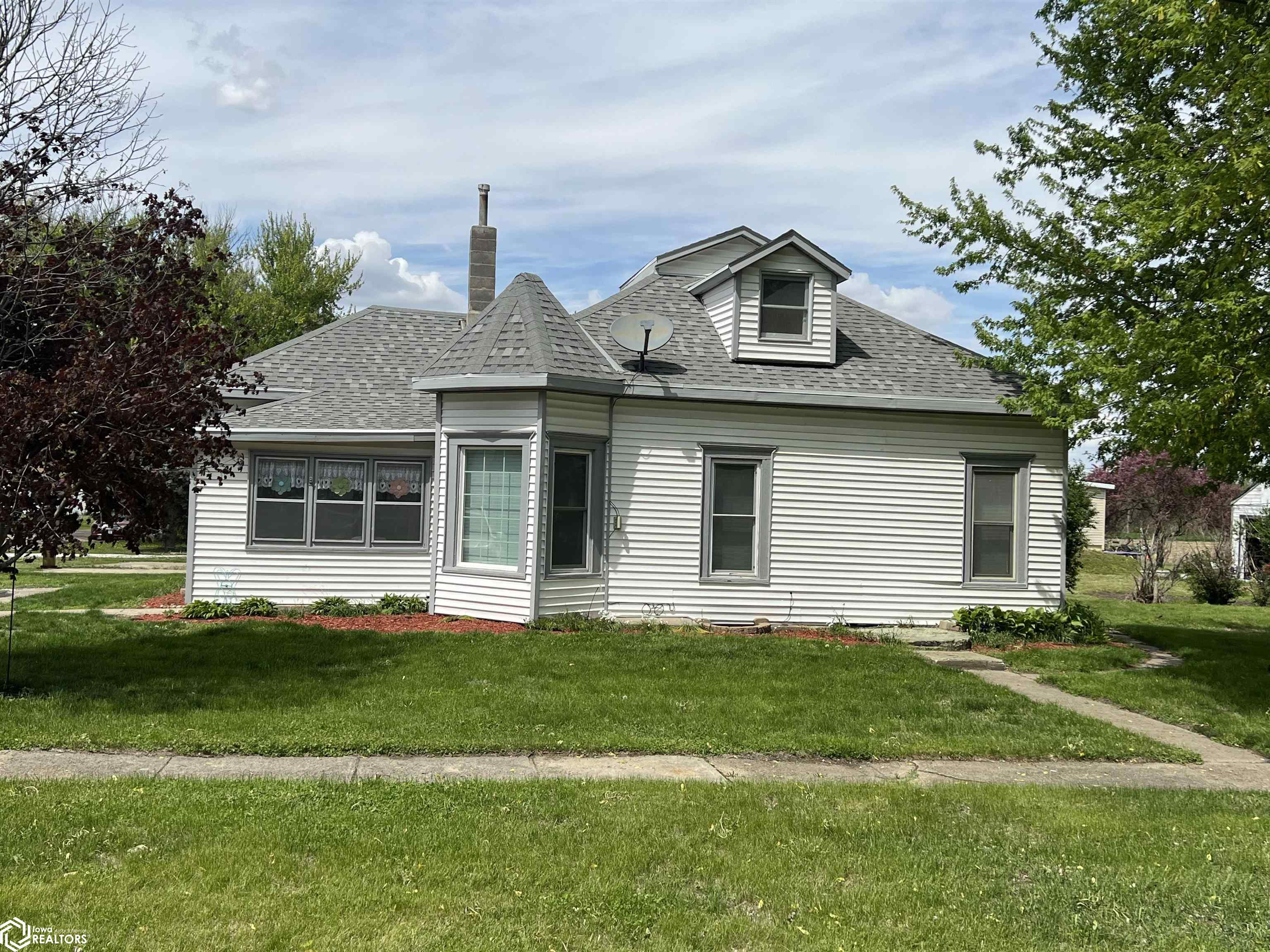 102 N Boyer Street, Dow City, Iowa image 1