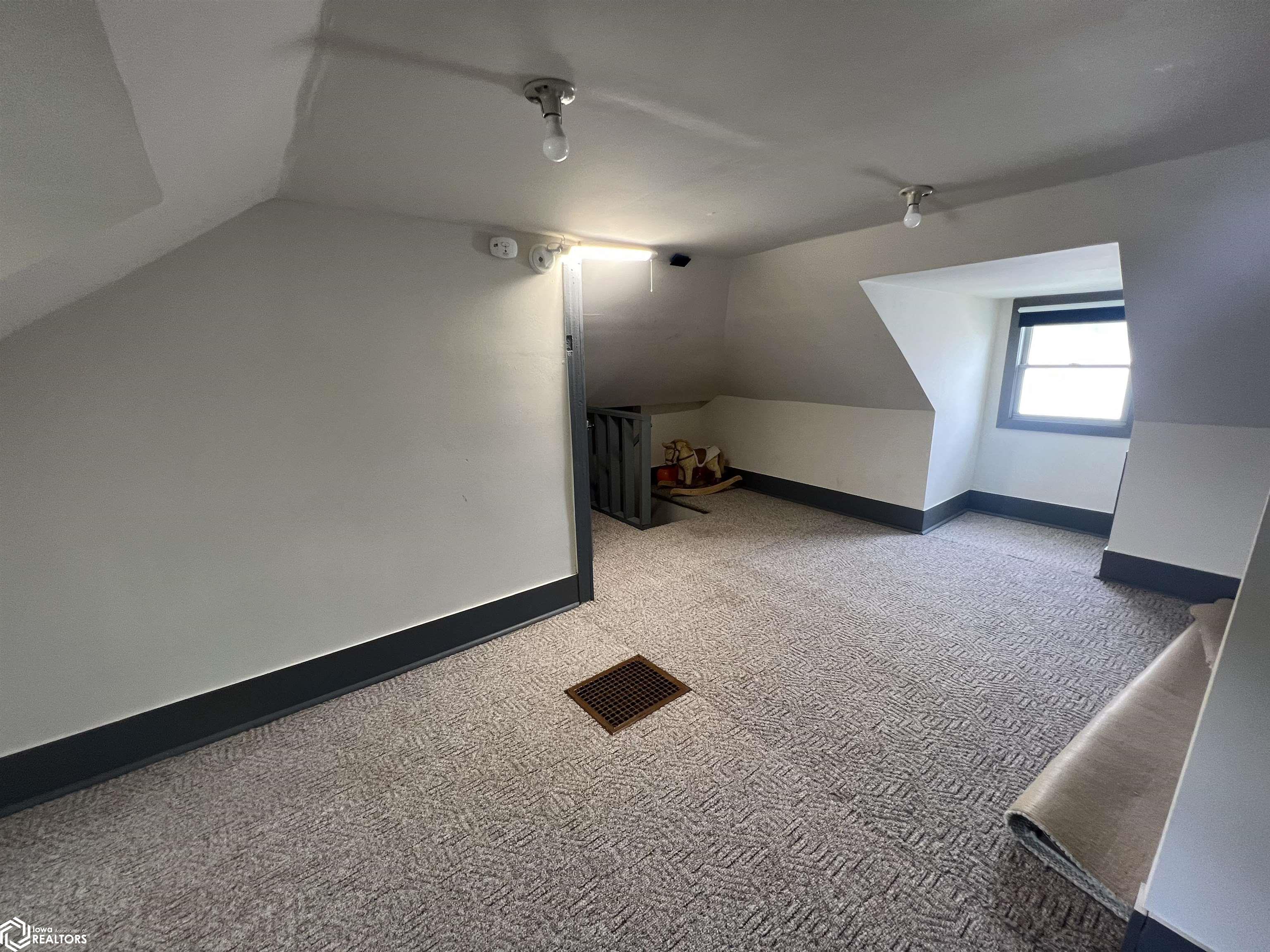 102 N Boyer Street, Dow City, Iowa image 14