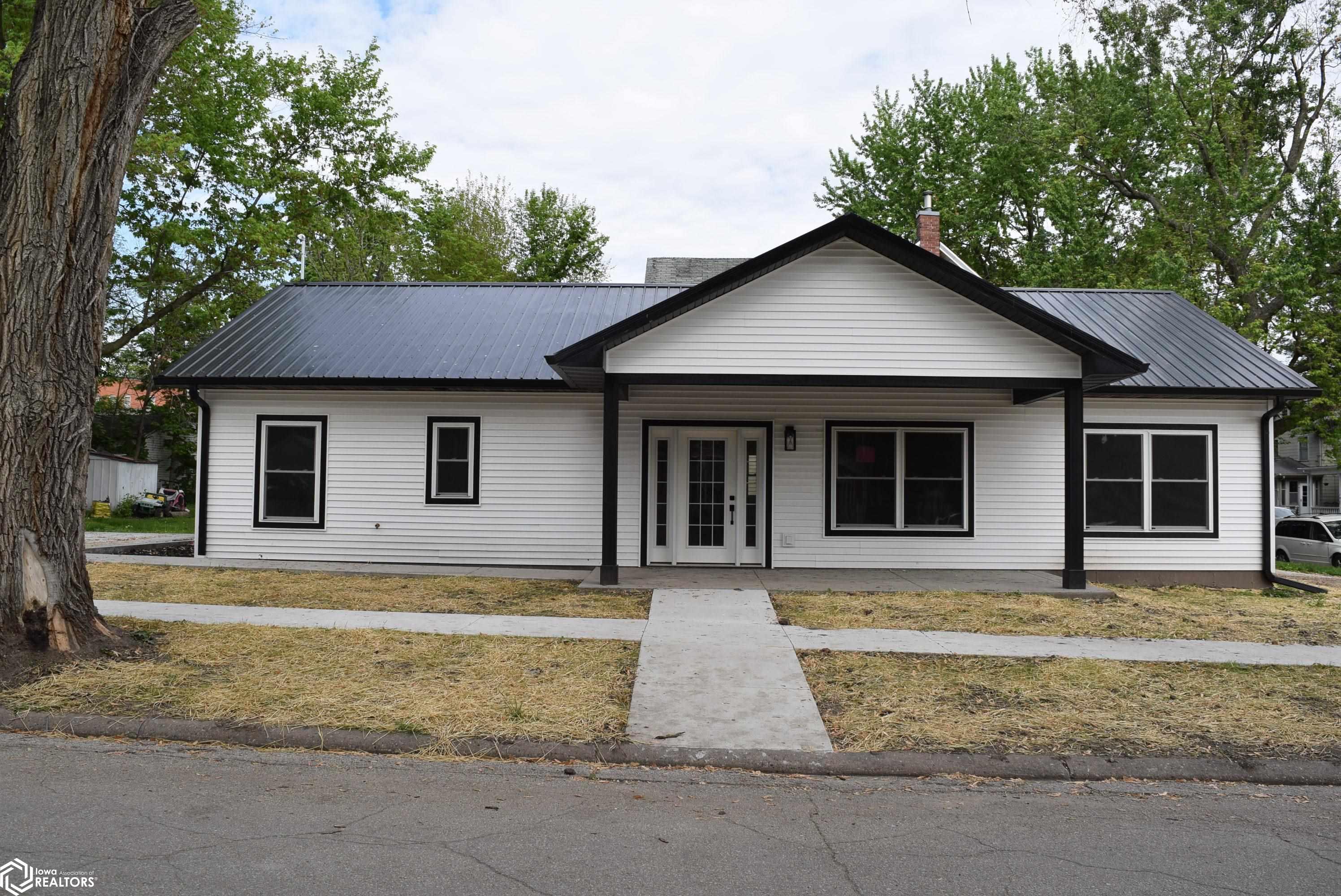 522 11th Street, Fort Madison, Iowa image 1