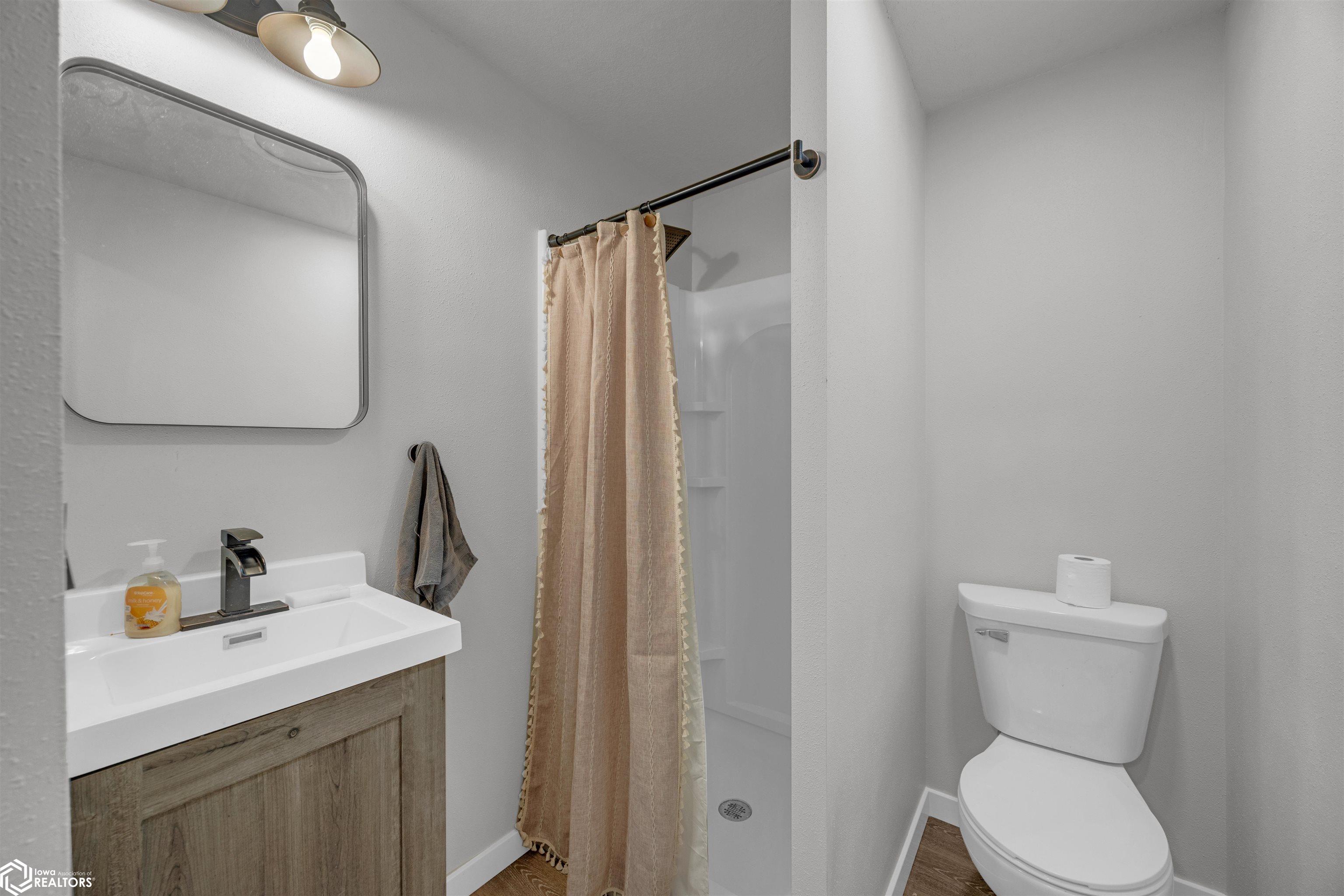 142 25th Court, West Des Moines, Iowa image 16