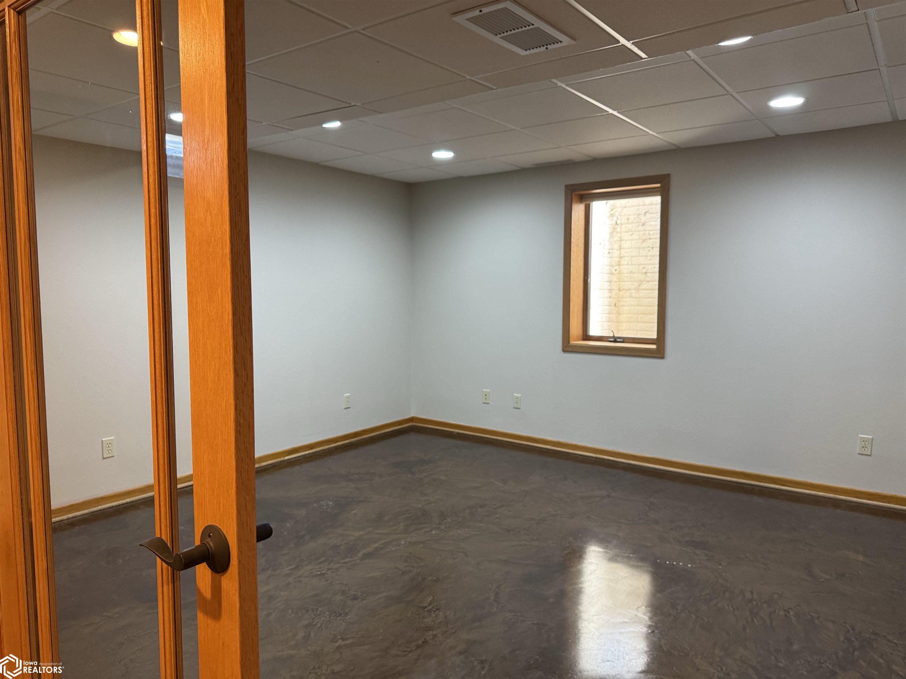215 Woodbine Road, Mason City, Iowa image 23