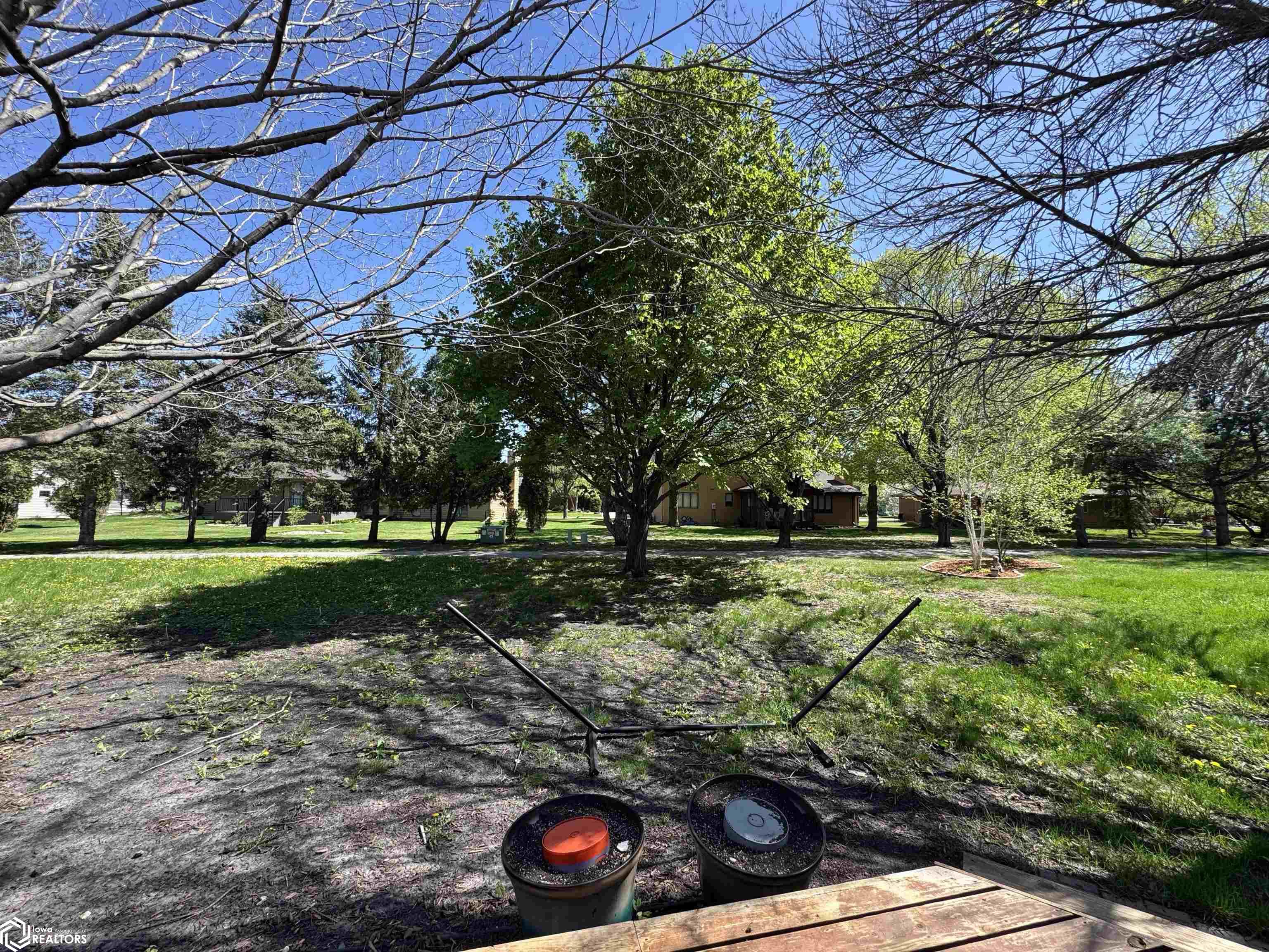 215 Woodbine Road, Mason City, Iowa image 5