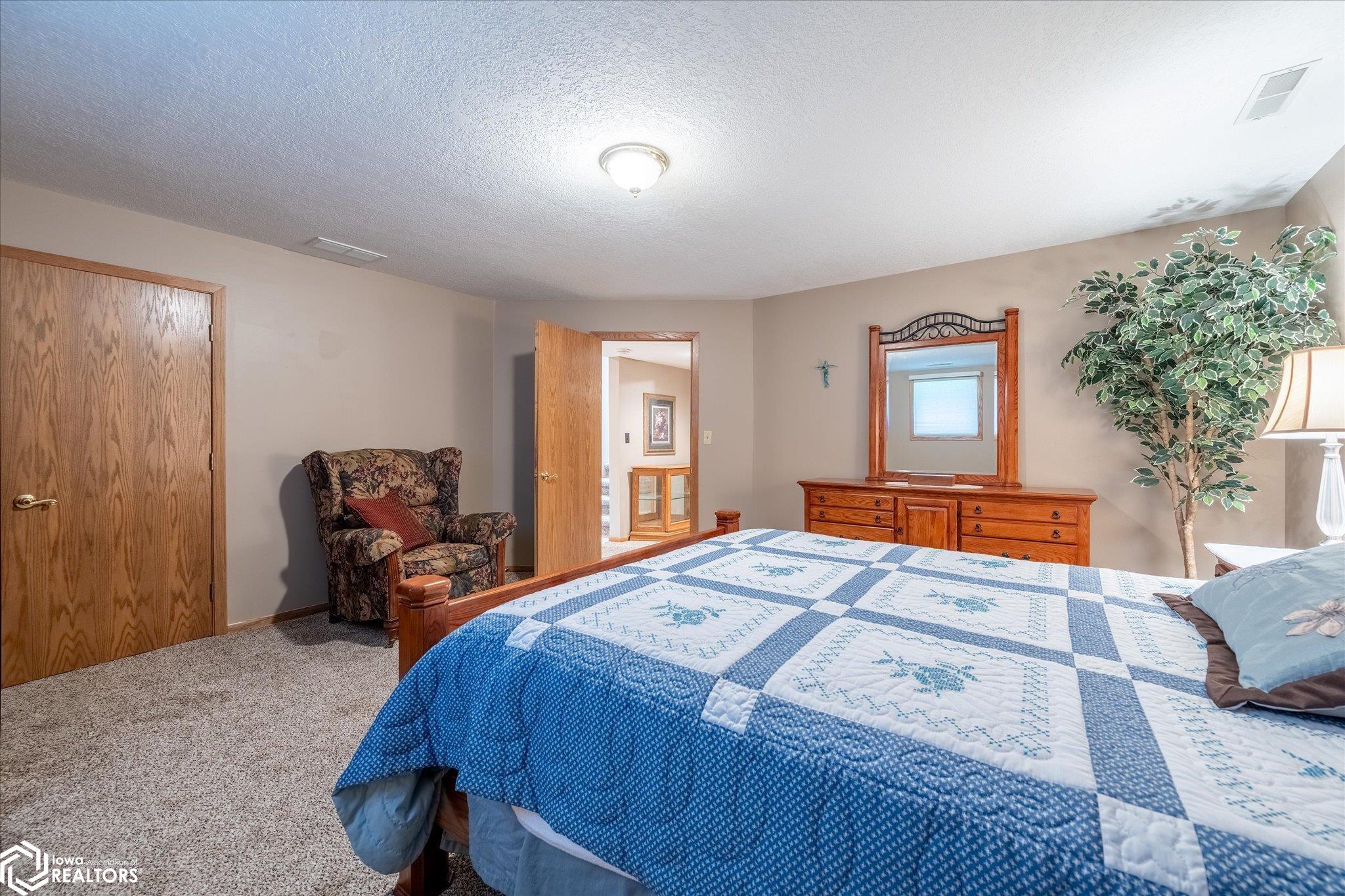 1308 Southridge Drive, Harlan, Iowa image 42