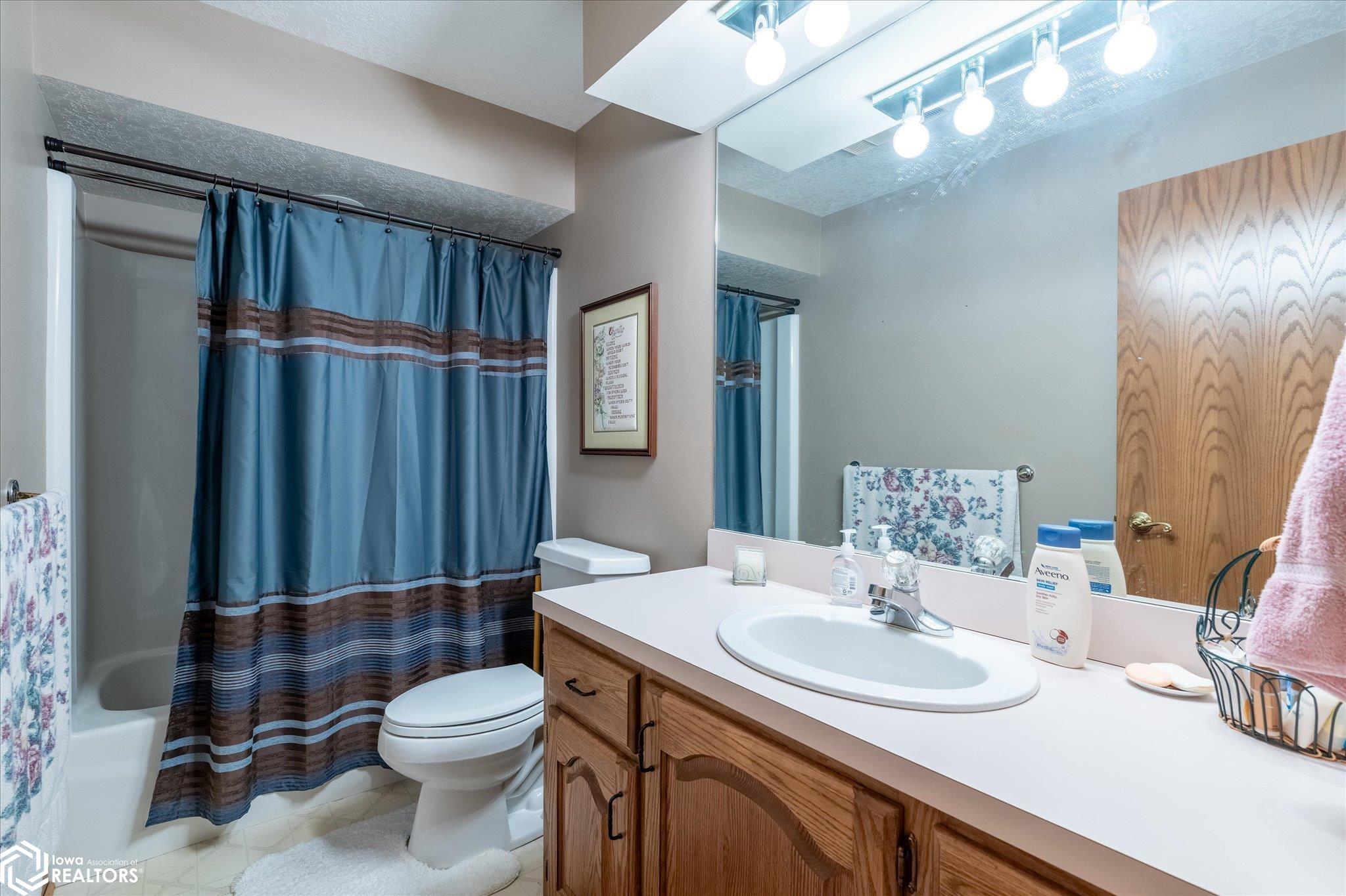 1308 Southridge Drive, Harlan, Iowa image 43