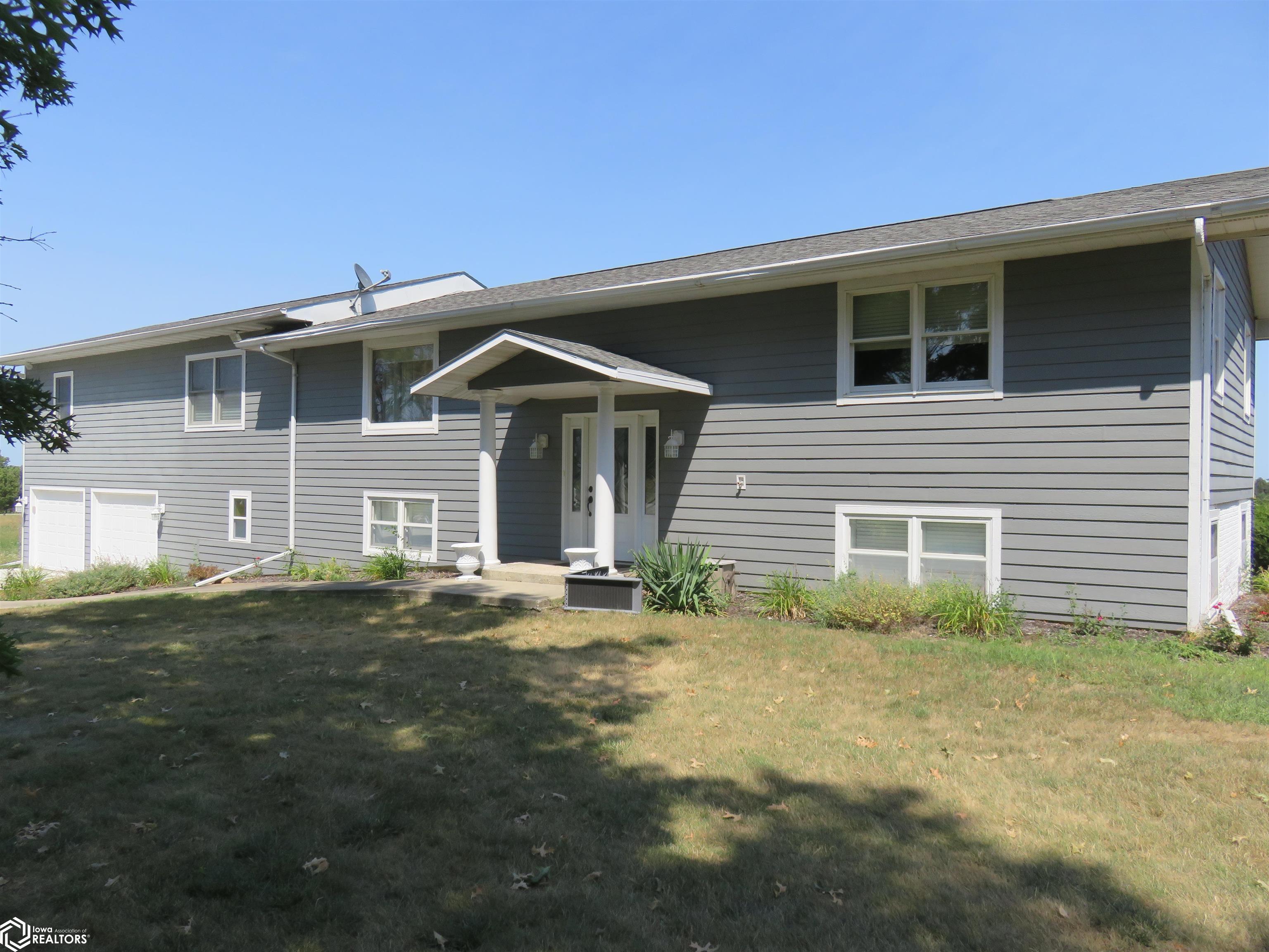 1402 N West Street, Mount Ayr, Iowa image 1