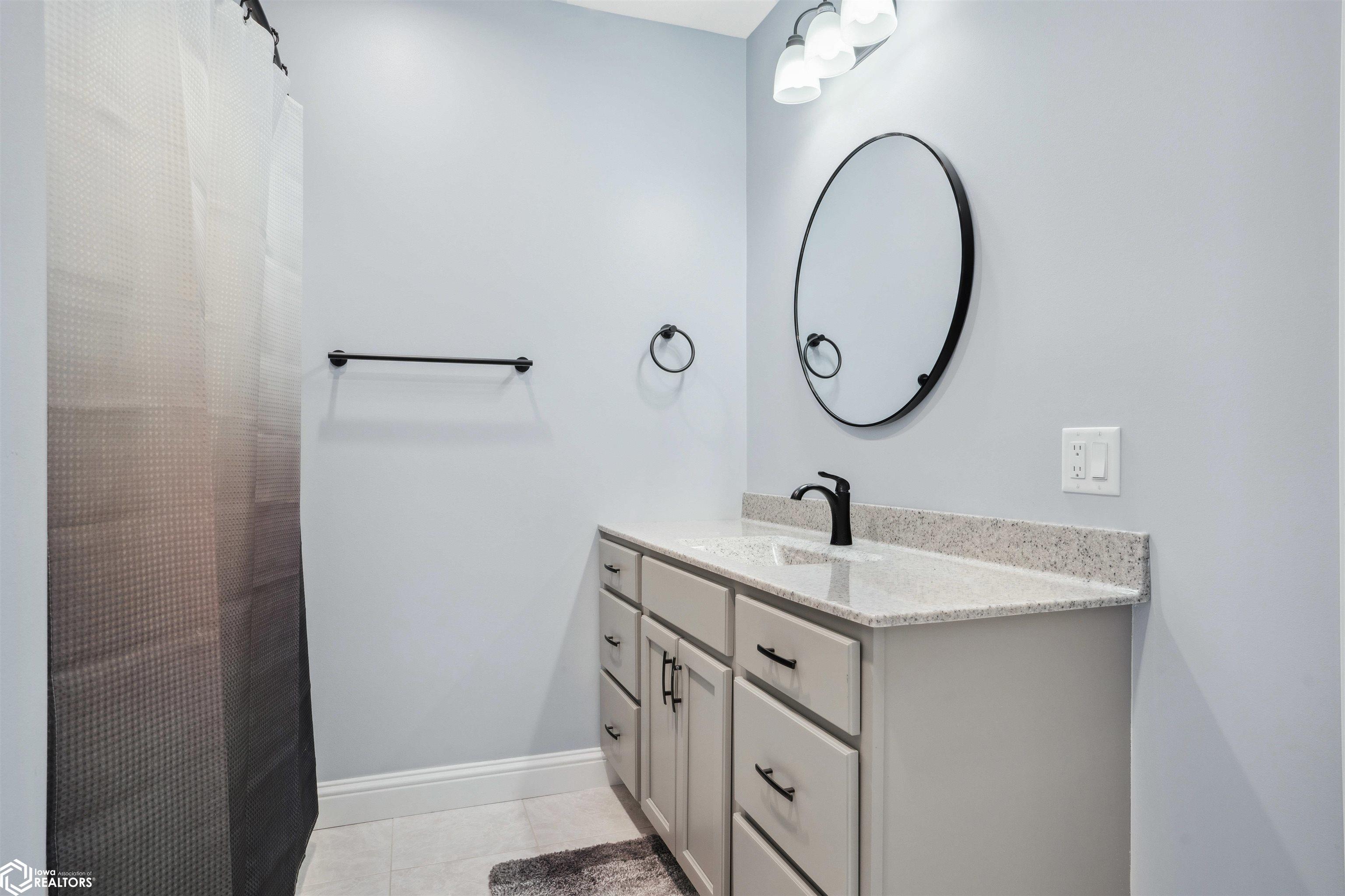 2787 Deer Valley Lane, Danville, Iowa image 34