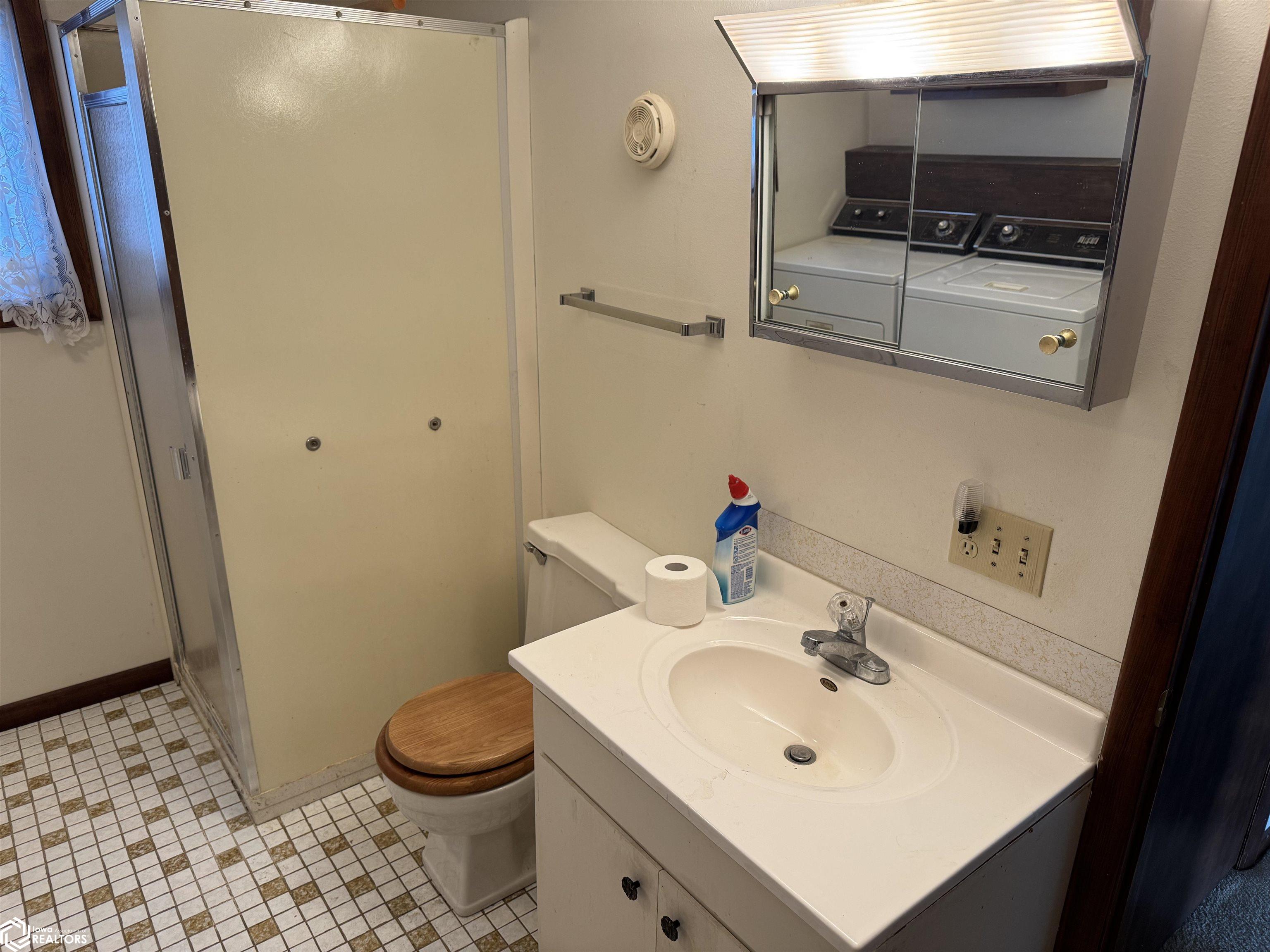 204 N Harrison Street, Toledo, Iowa image 13