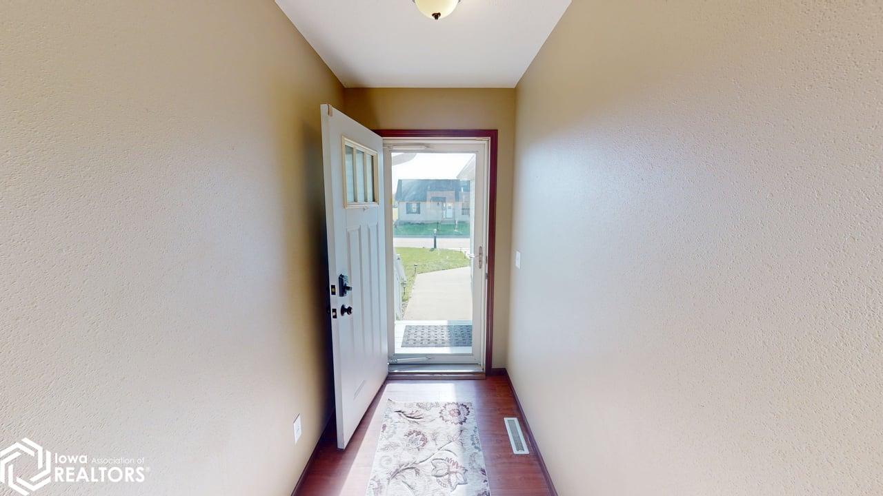 113 Wild Rose Avenue, Forest City, Iowa image 4