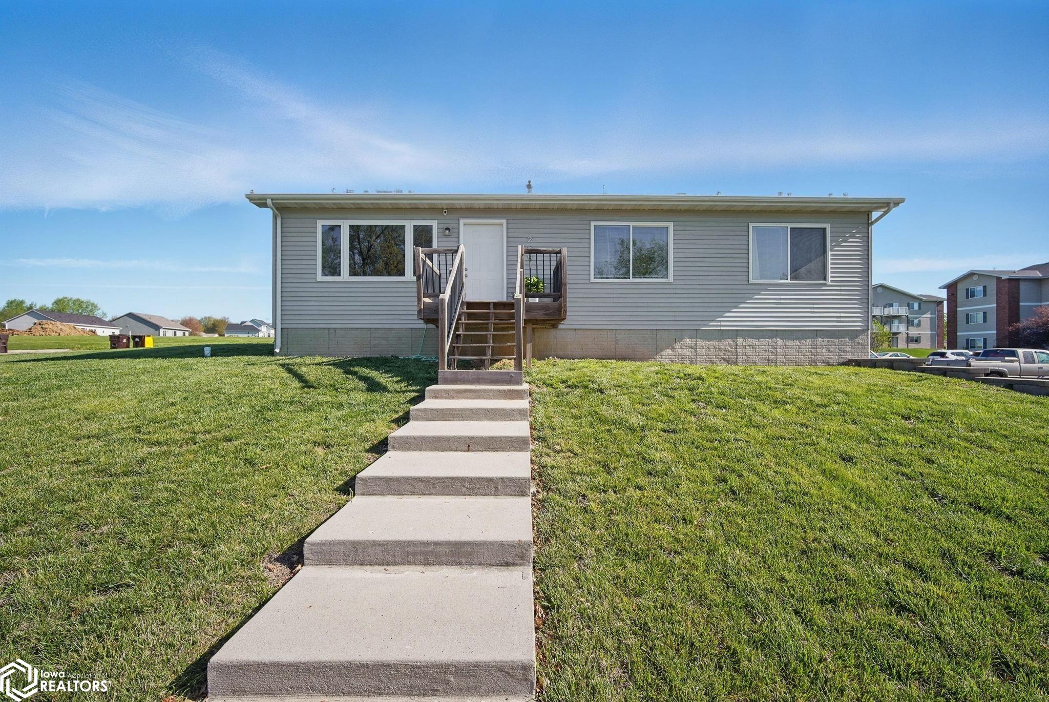 259 Manor Drive, Osceola, Iowa image 1