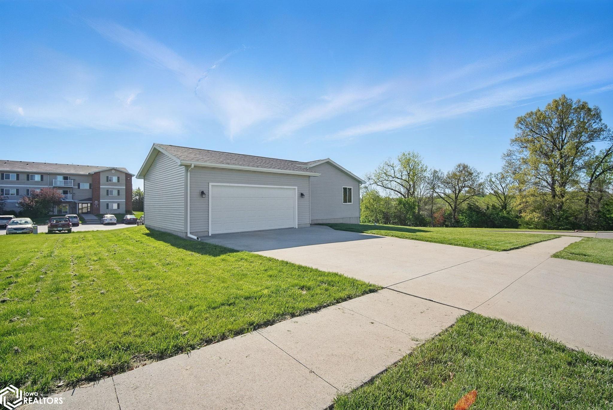 259 Manor Drive, Osceola, Iowa image 23