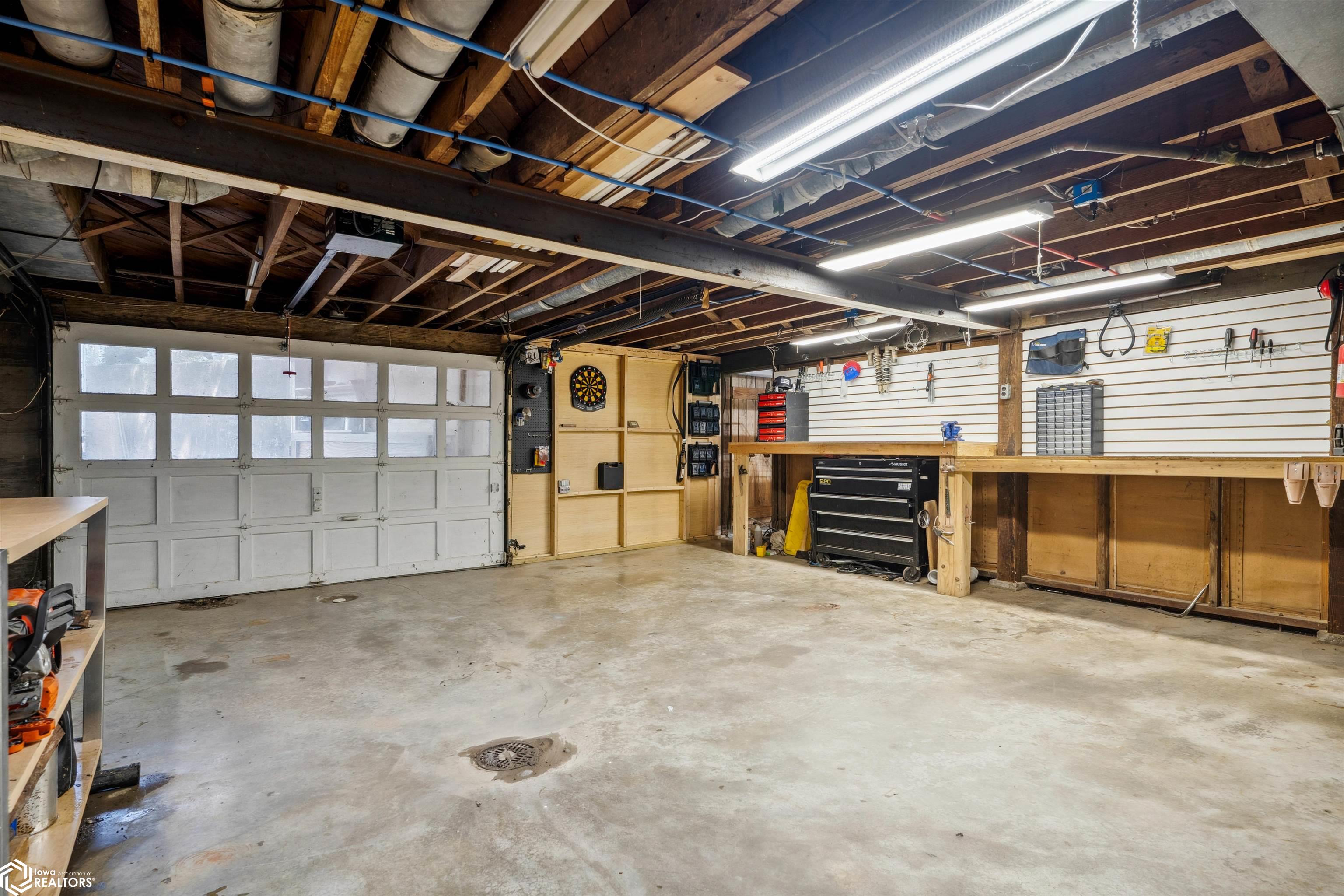 1413 Agency Street, Burlington, Iowa image 21
