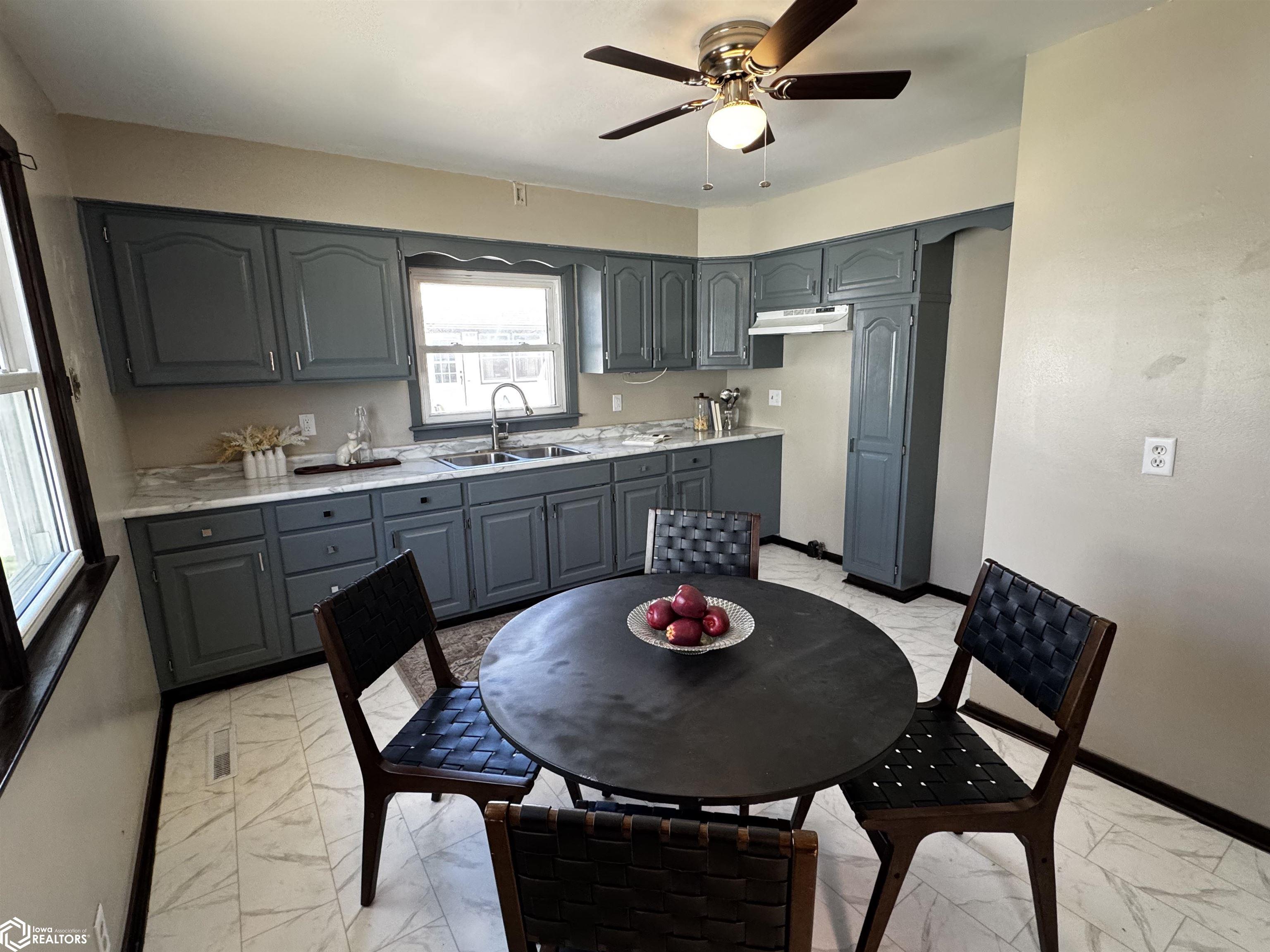 1610 Elder Drive, Marshalltown, Iowa image 11