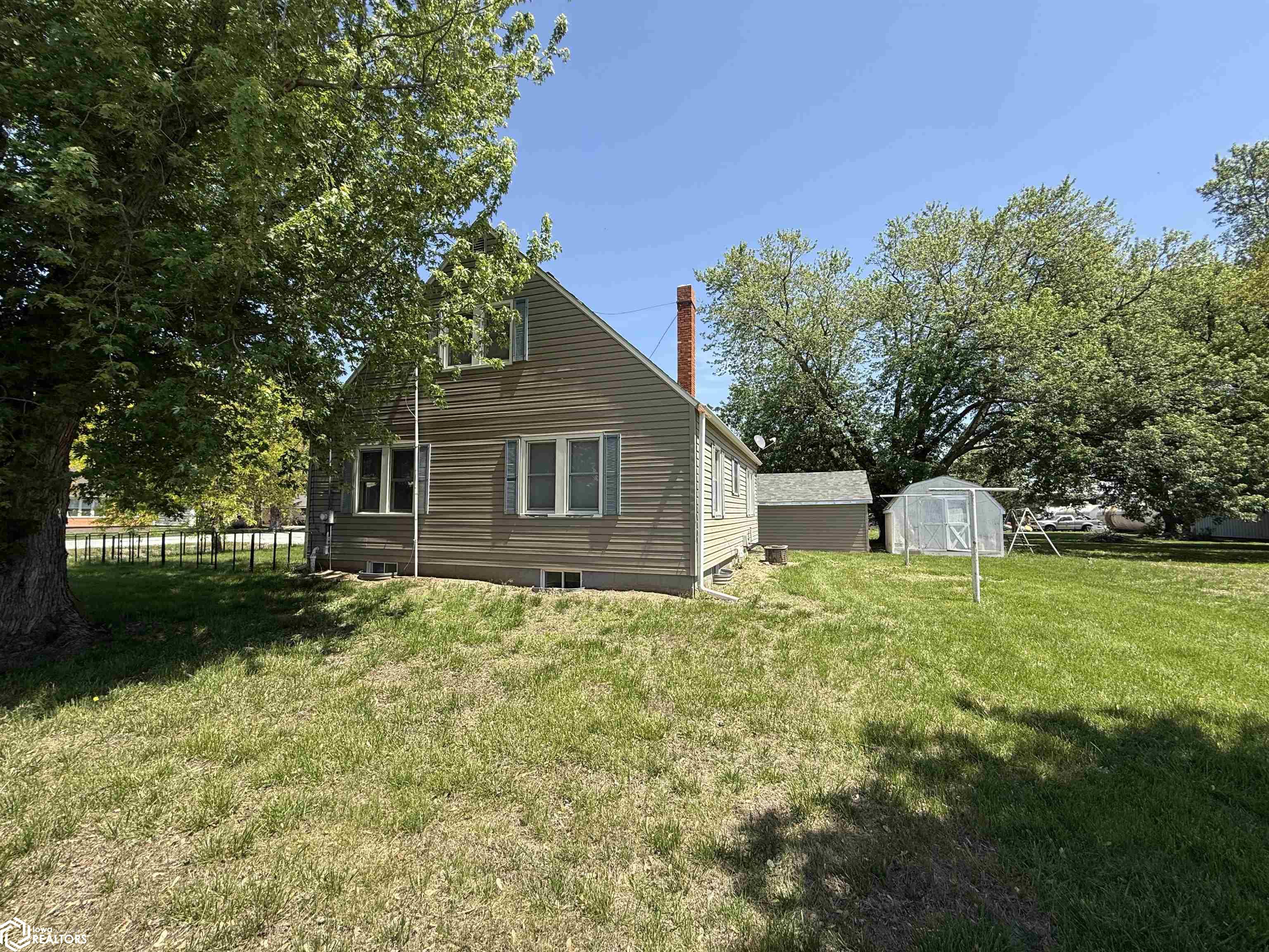 1952 207th Street, Percival, Iowa image 4