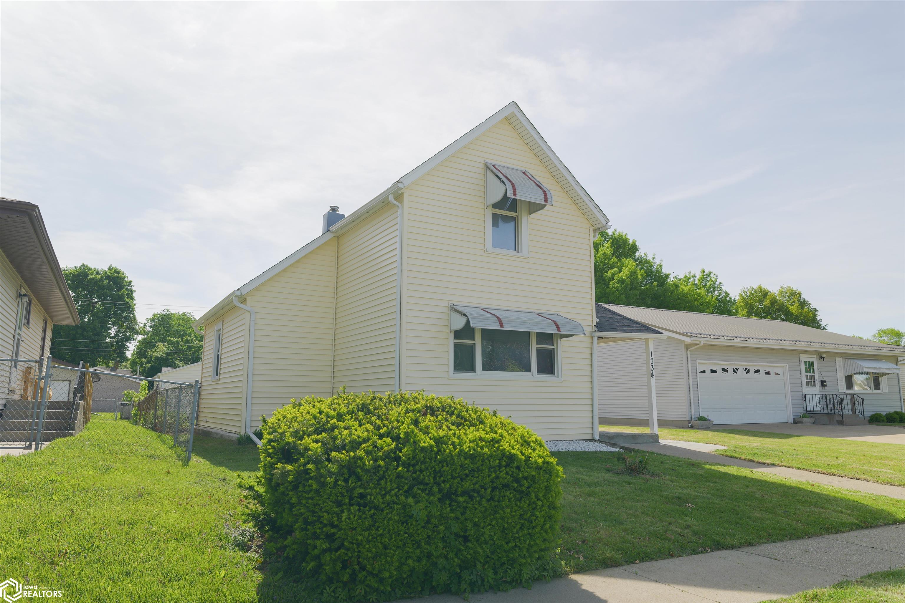 1334 S Leebrick Street, Burlington, Iowa image 4