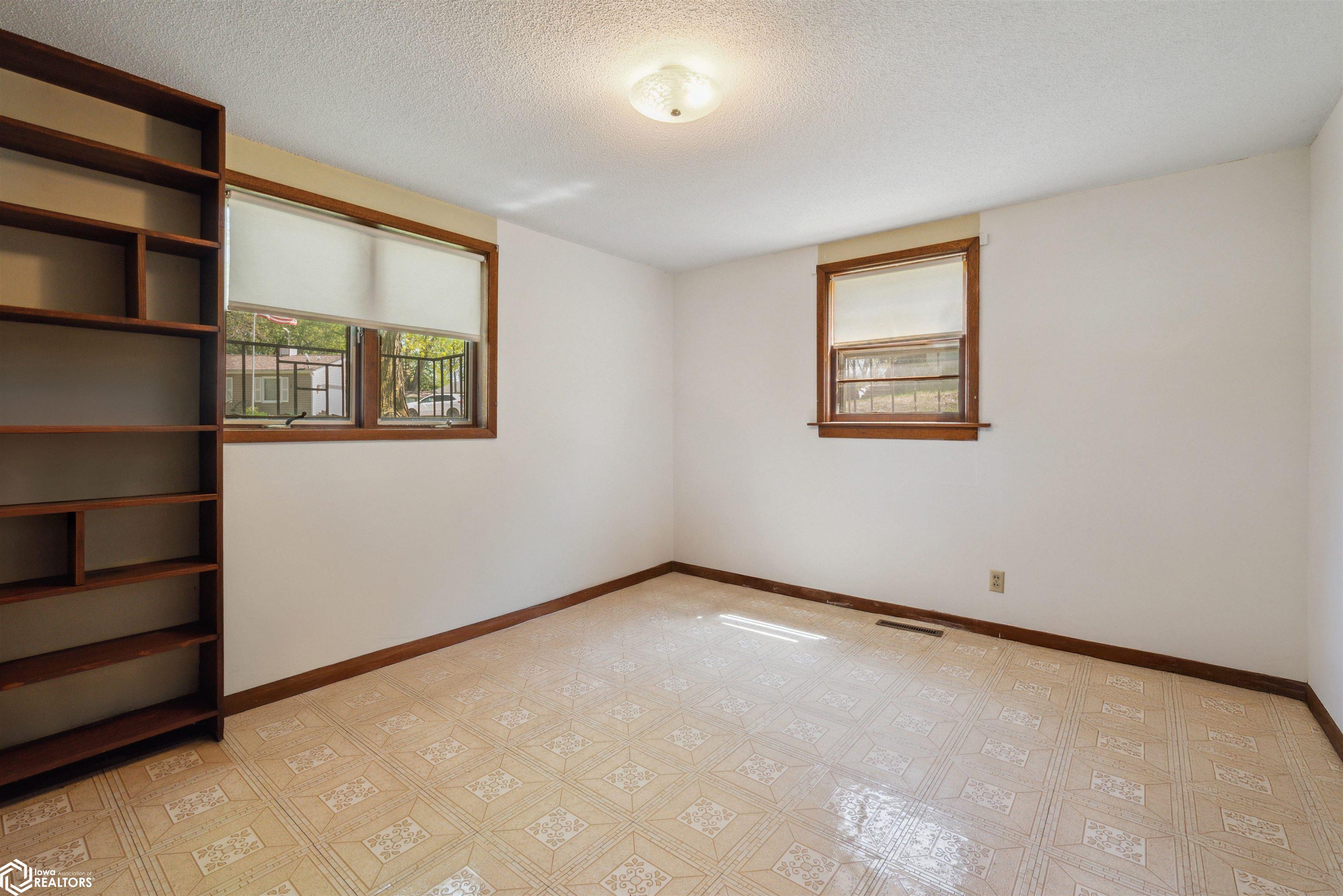 620 Highview Street, Nevada, Iowa image 11
