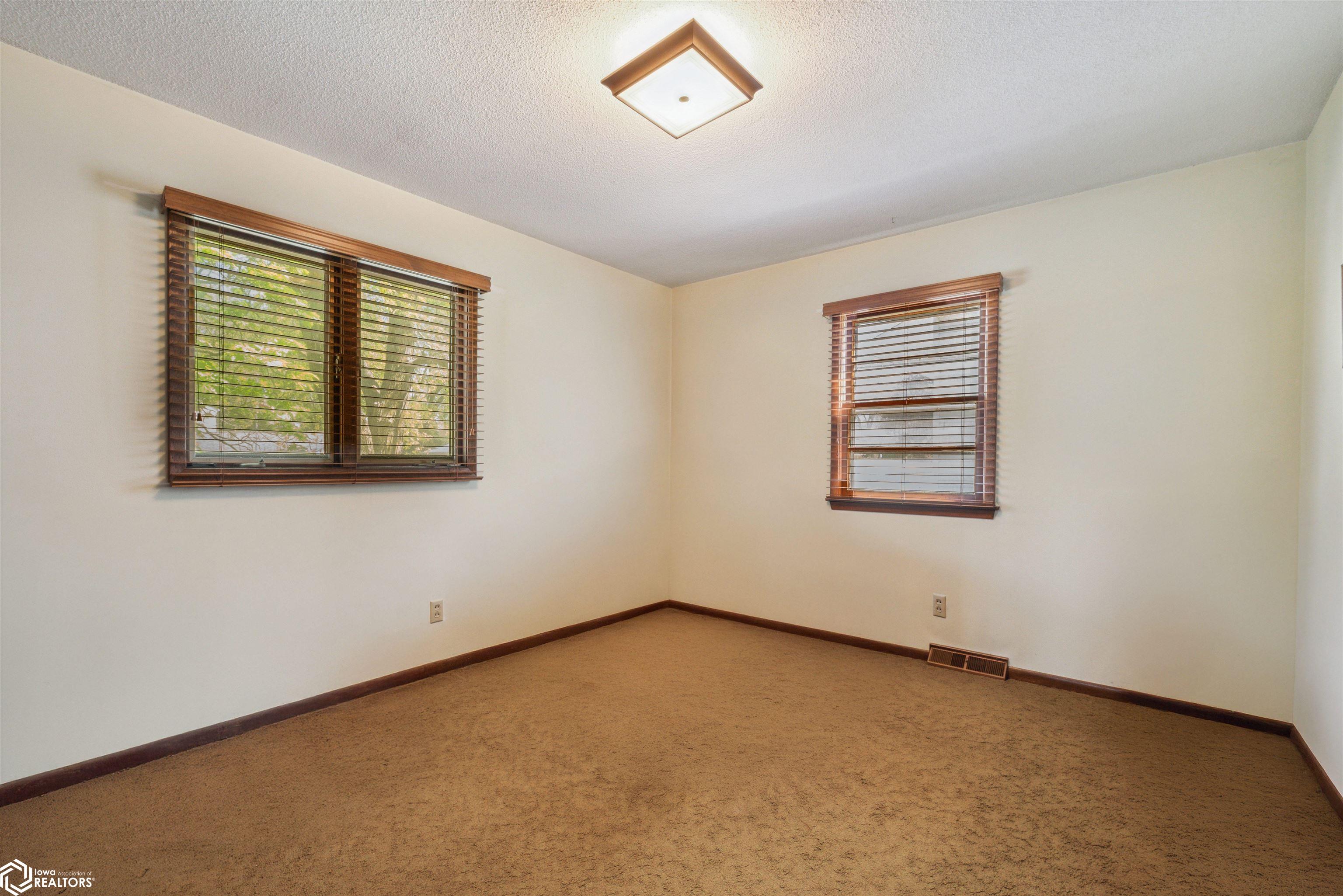 620 Highview Street, Nevada, Iowa image 8