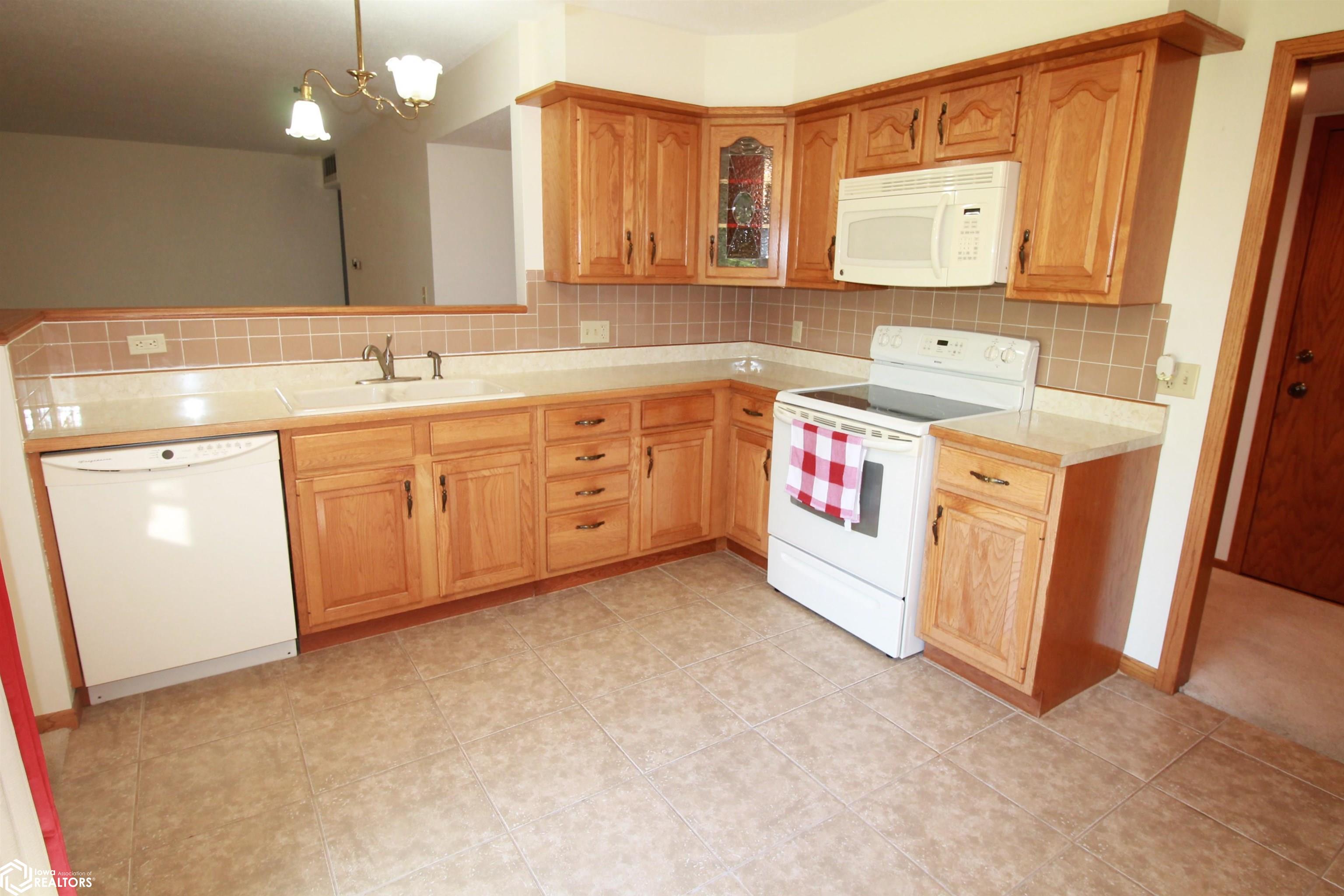 240 S Cardinal Drive #2, Clarinda, Iowa image 11