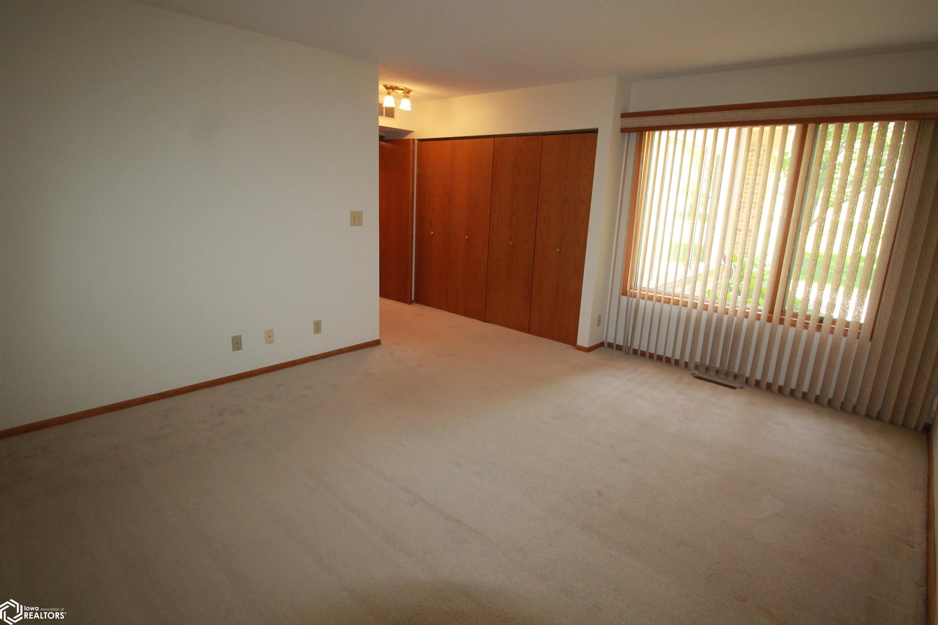 240 S Cardinal Drive #2, Clarinda, Iowa image 13