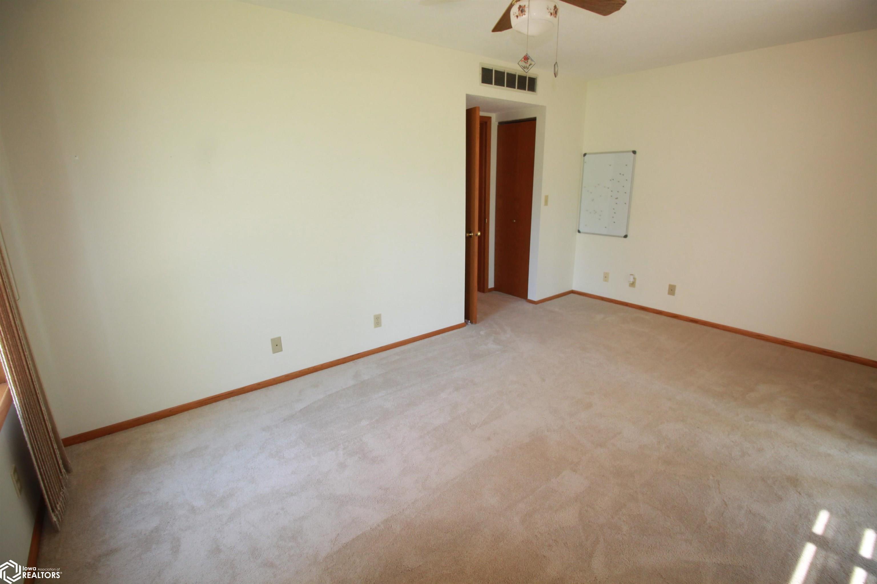 240 S Cardinal Drive #2, Clarinda, Iowa image 17