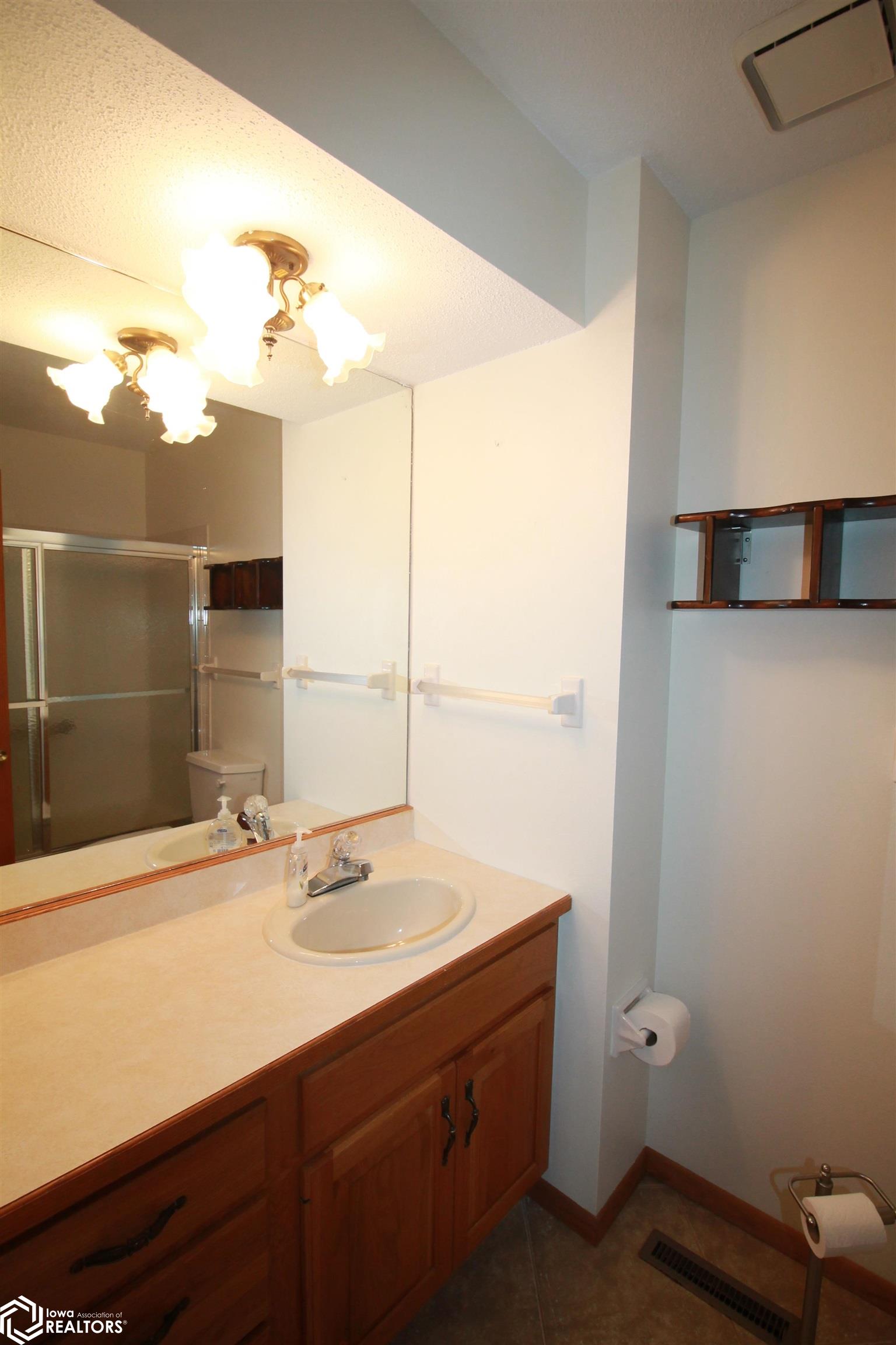 240 S Cardinal Drive #2, Clarinda, Iowa image 18
