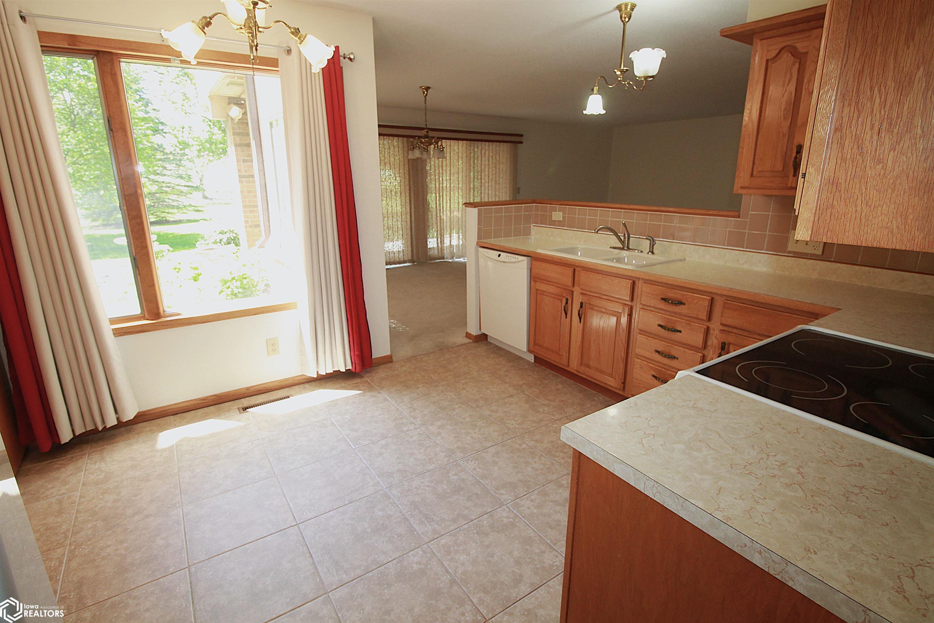 240 S Cardinal Drive #2, Clarinda, Iowa image 9