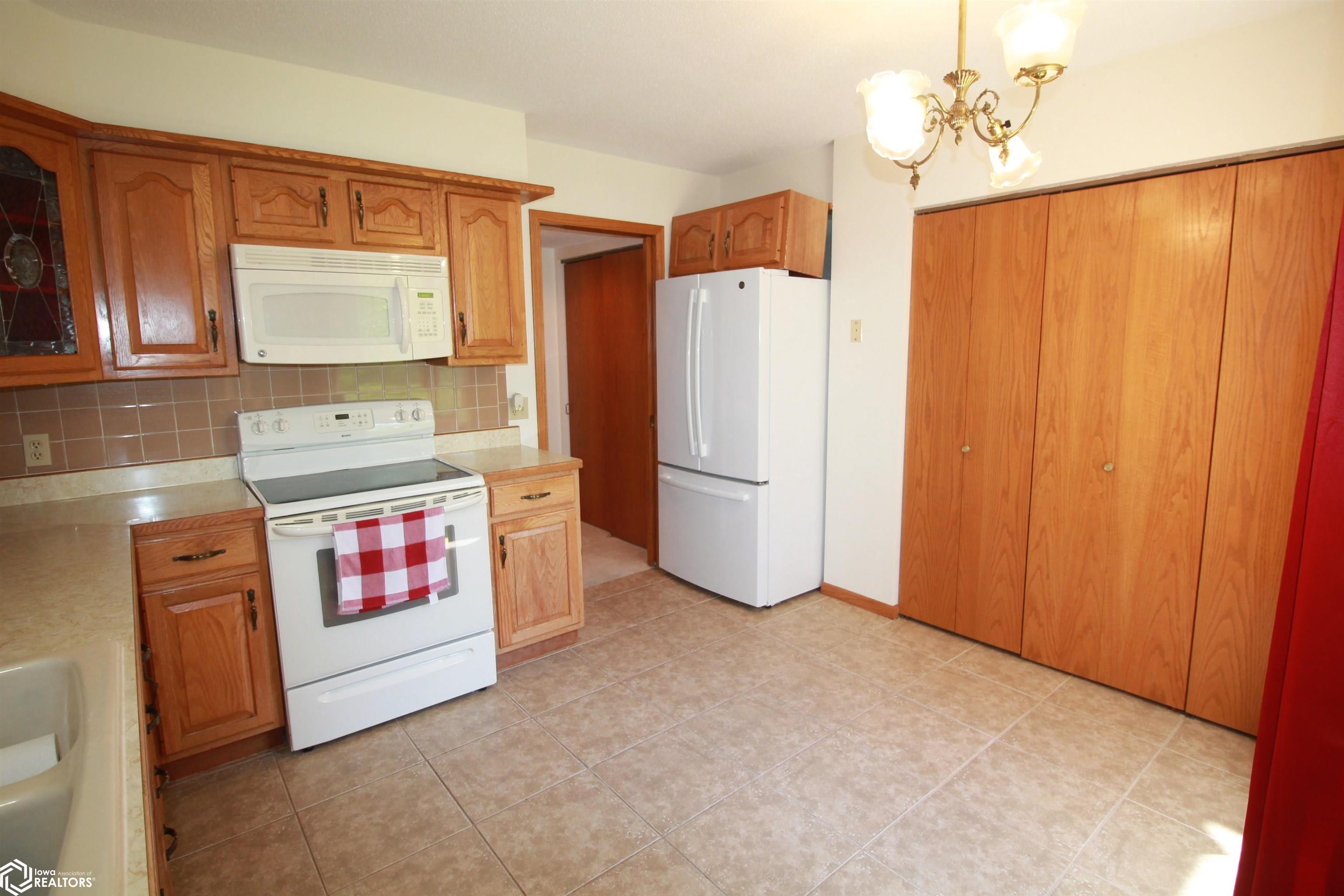 240 S Cardinal Drive #2, Clarinda, Iowa image 10