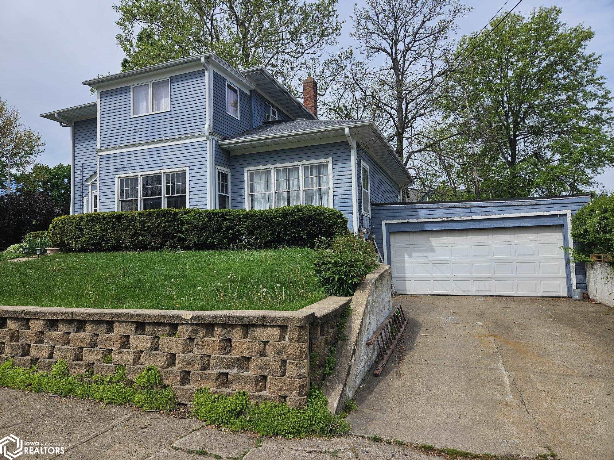 1005 N Court Street, Ottumwa, Iowa image 1