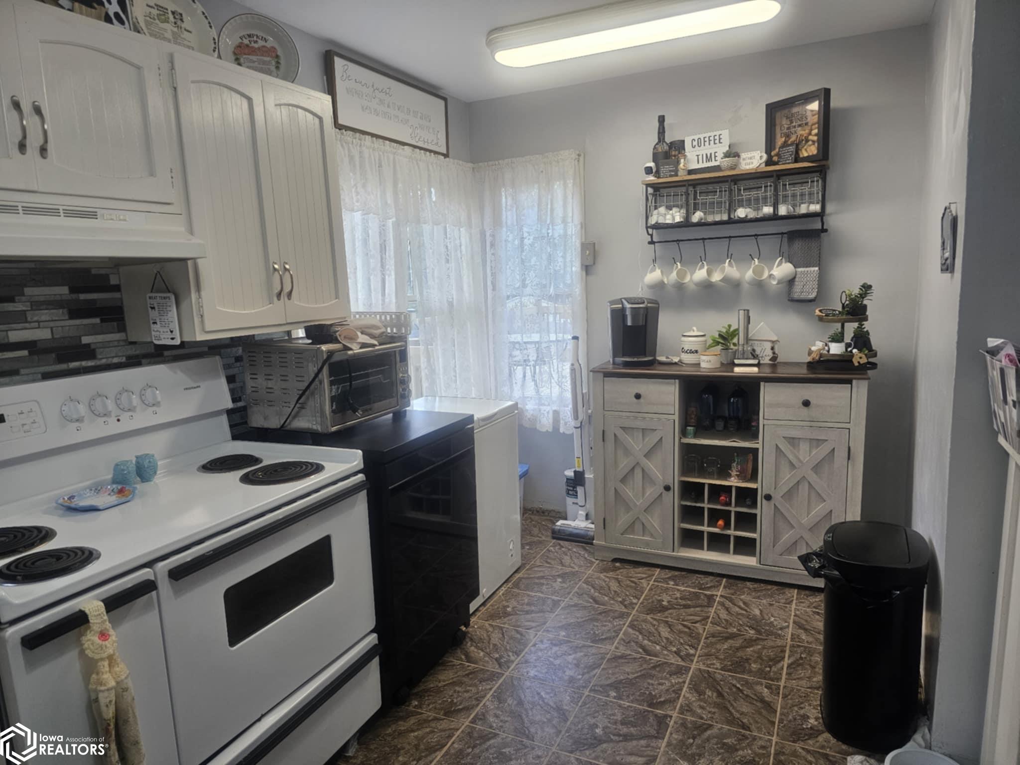 1005 N Court Street, Ottumwa, Iowa image 6