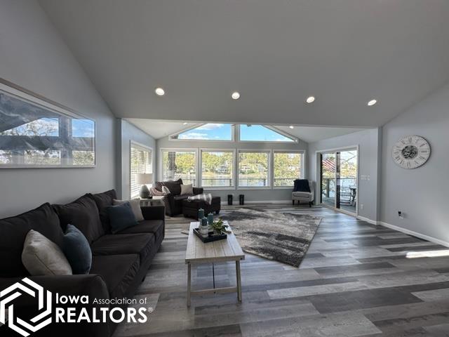 1044 Lakeshore Drive, Brooklyn, Iowa image 11