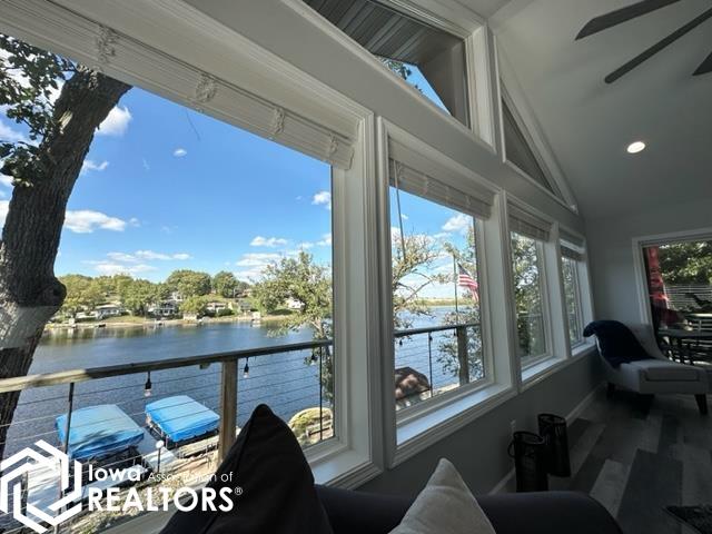 1044 Lakeshore Drive, Brooklyn, Iowa image 22