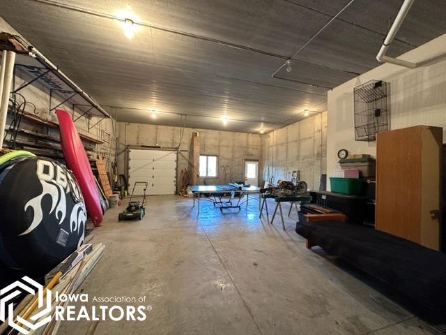 1044 Lakeshore Drive, Brooklyn, Iowa image 36