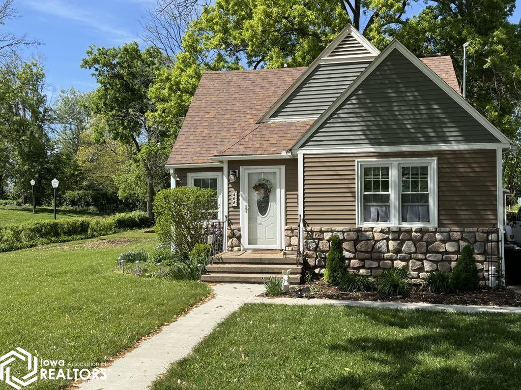 405 E Wall Street, Centerville, Iowa image 1
