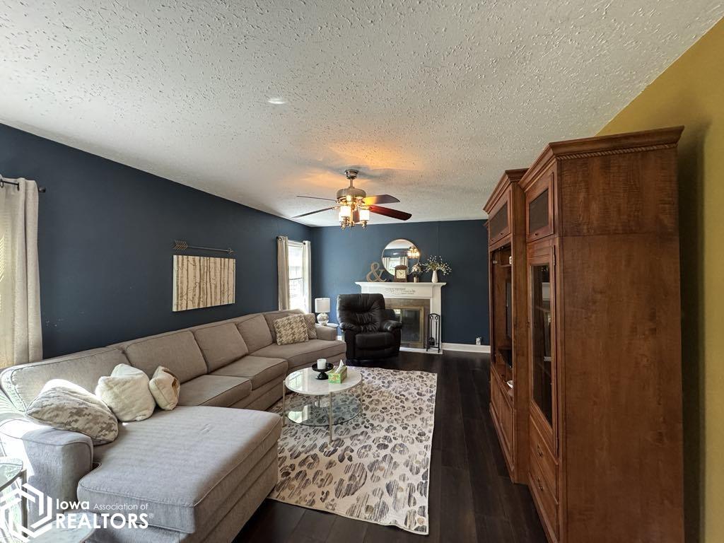 405 E Wall Street, Centerville, Iowa image 16