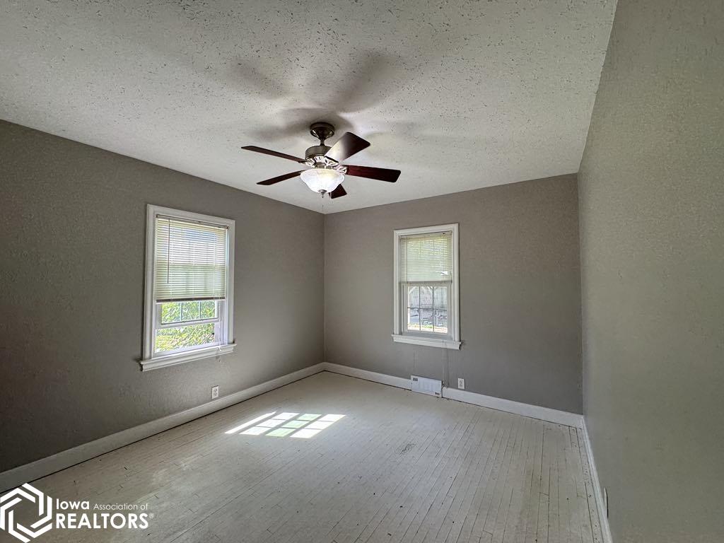 405 E Wall Street, Centerville, Iowa image 22