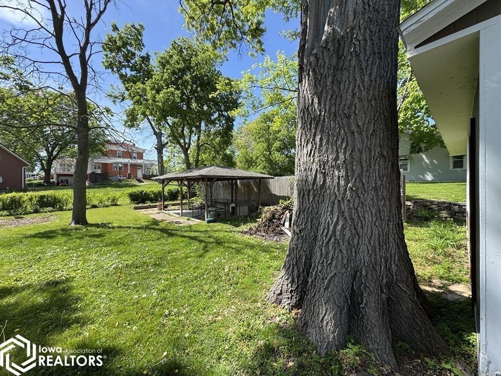 405 E Wall Street, Centerville, Iowa image 8