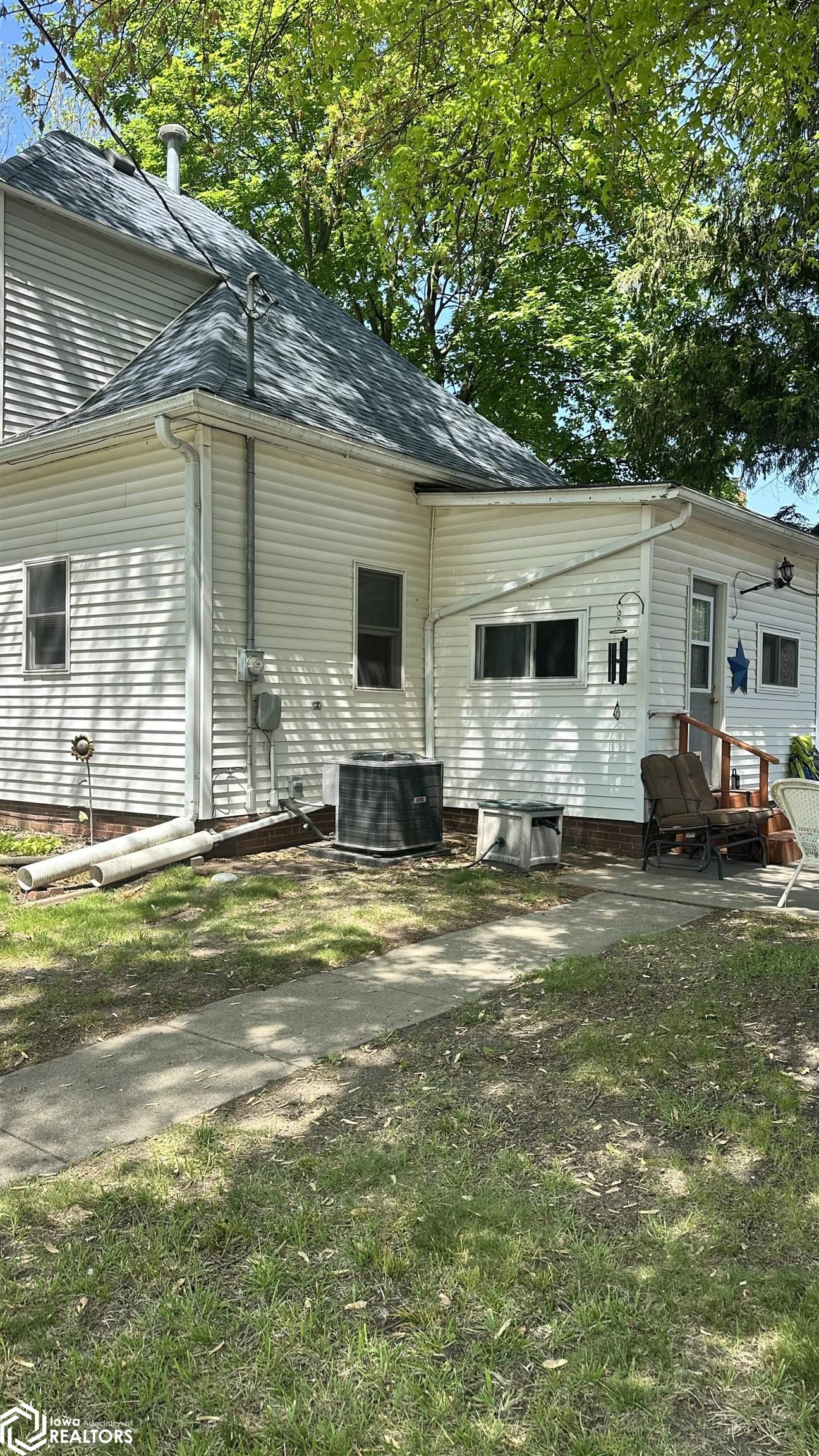 614 S 7th Street, Oskaloosa, Iowa image 33
