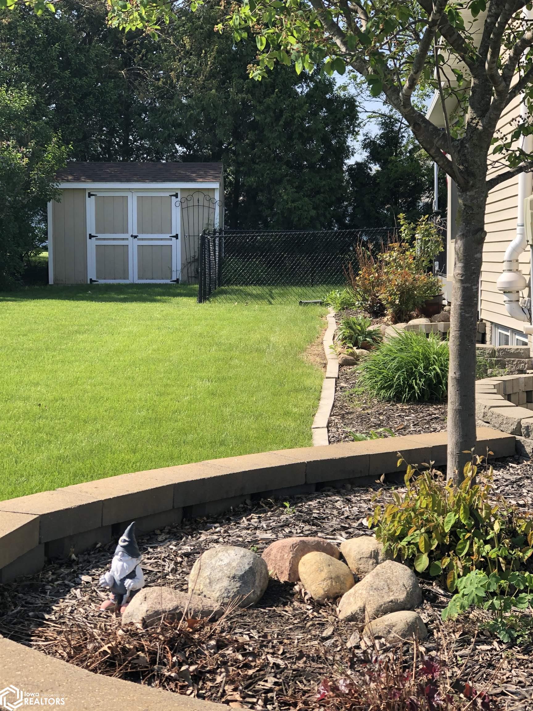 1604 Clay Court, Oskaloosa, Iowa image 2