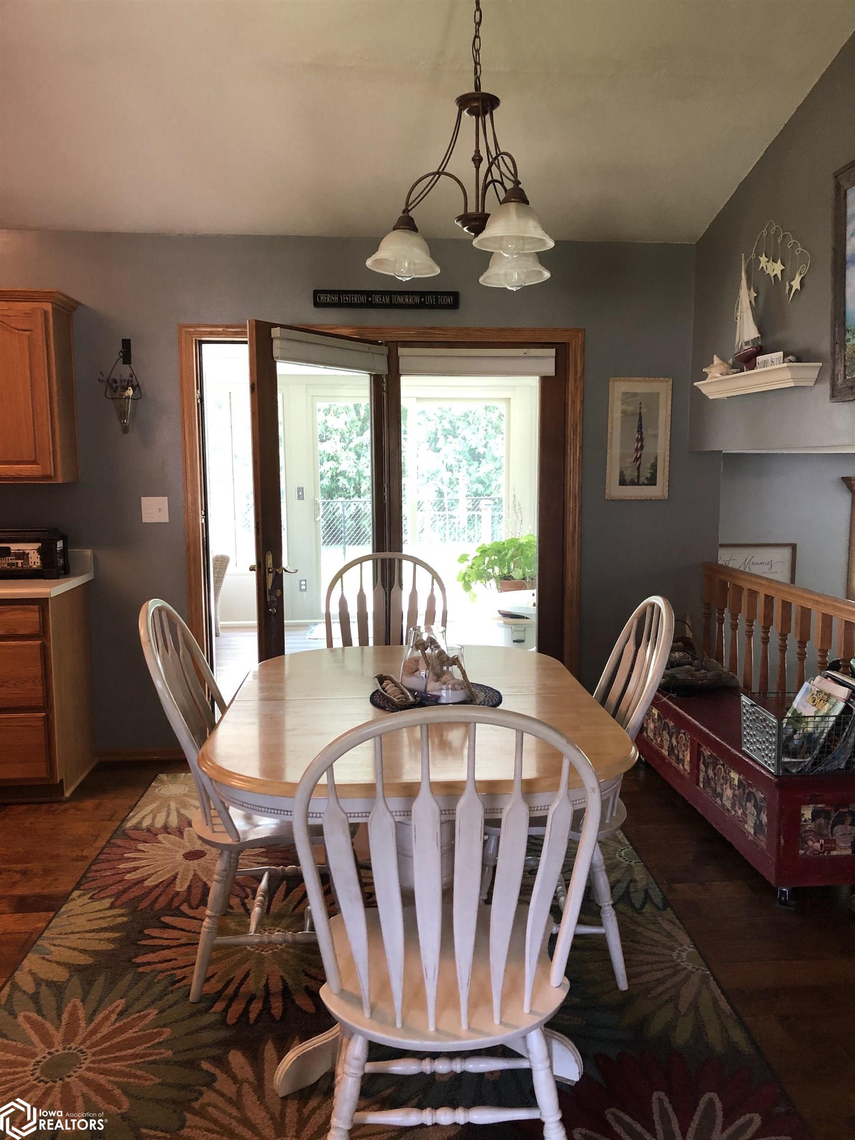 1604 Clay Court, Oskaloosa, Iowa image 11