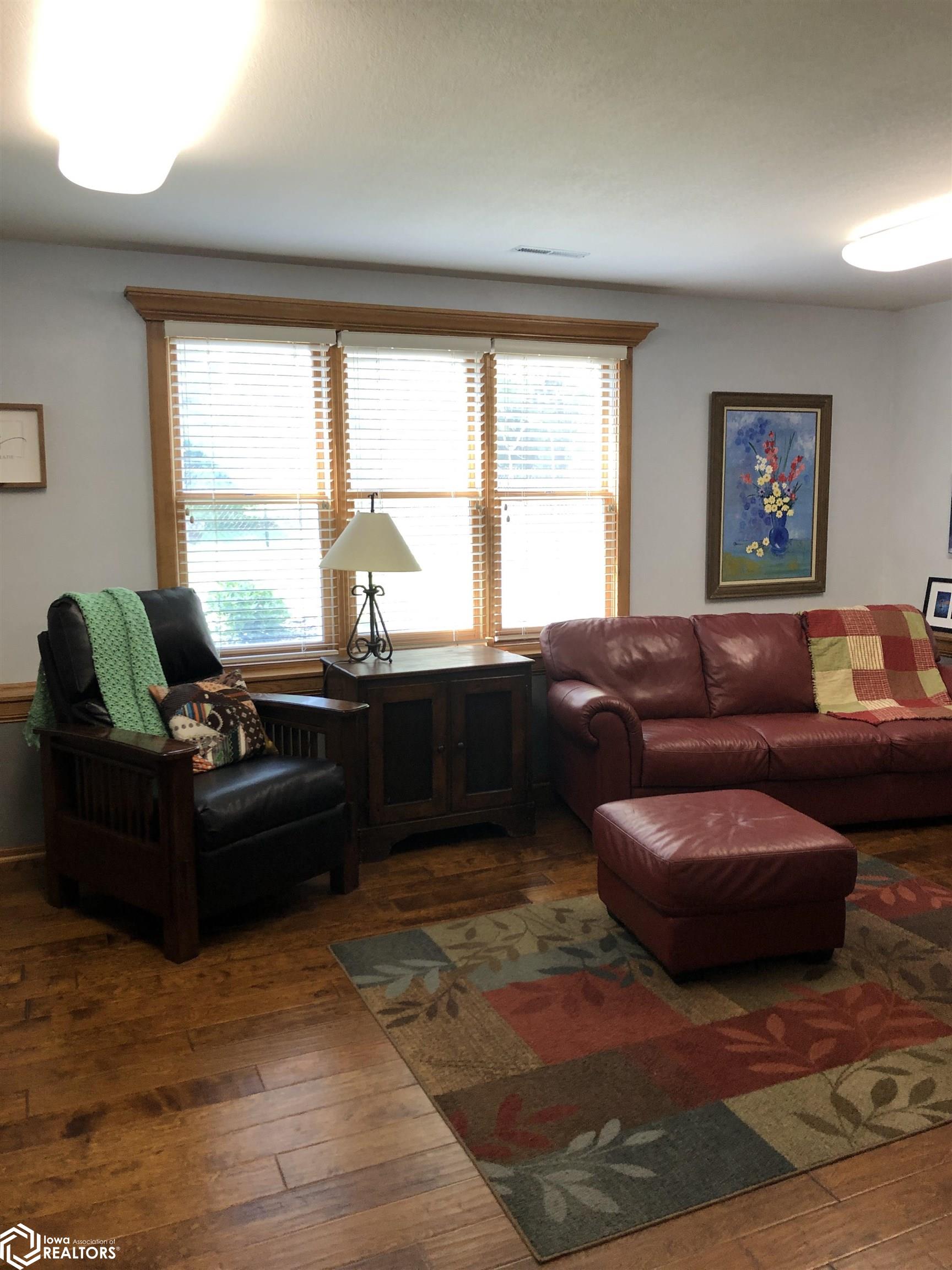1604 Clay Court, Oskaloosa, Iowa image 14