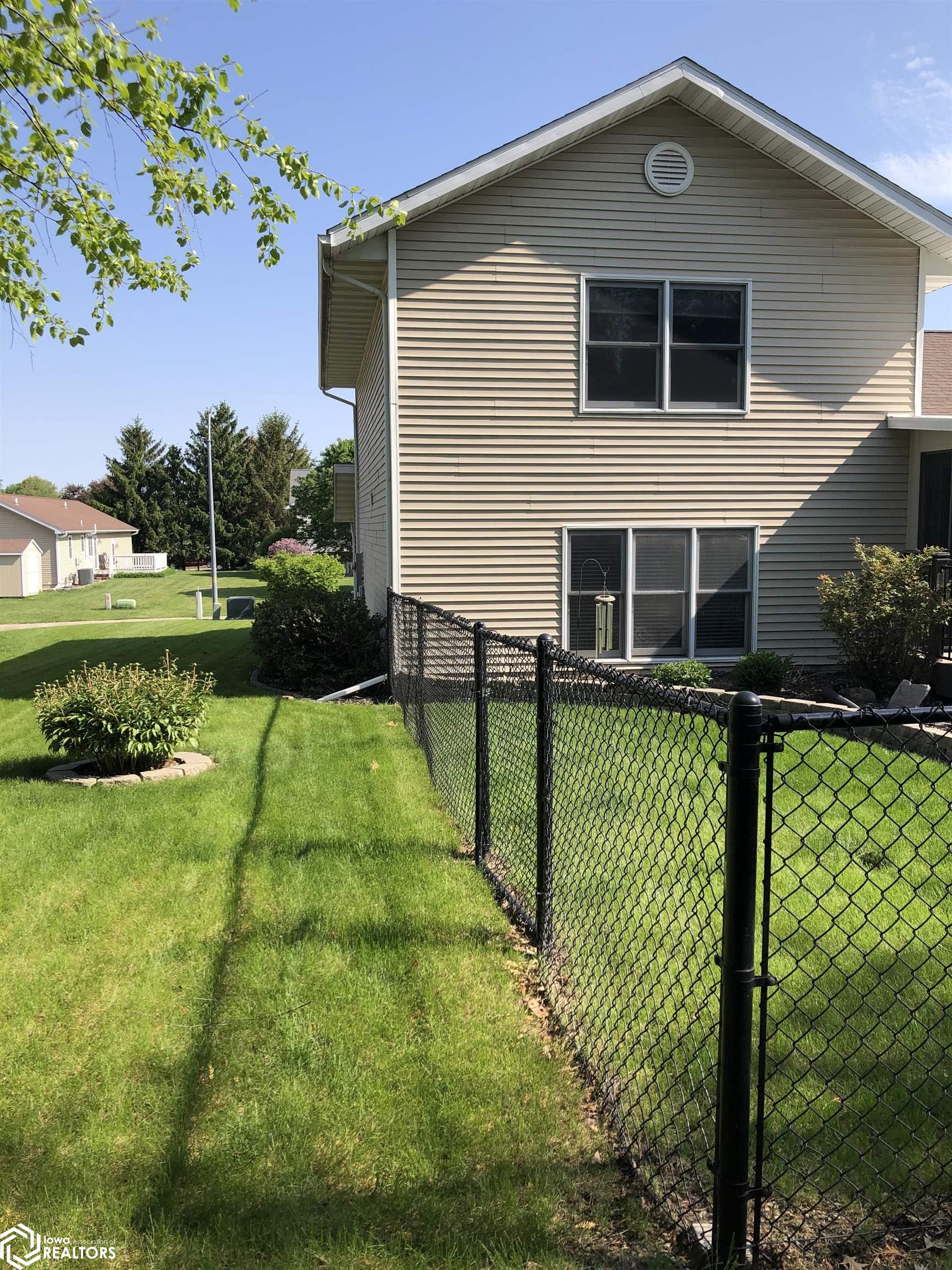 1604 Clay Court, Oskaloosa, Iowa image 6