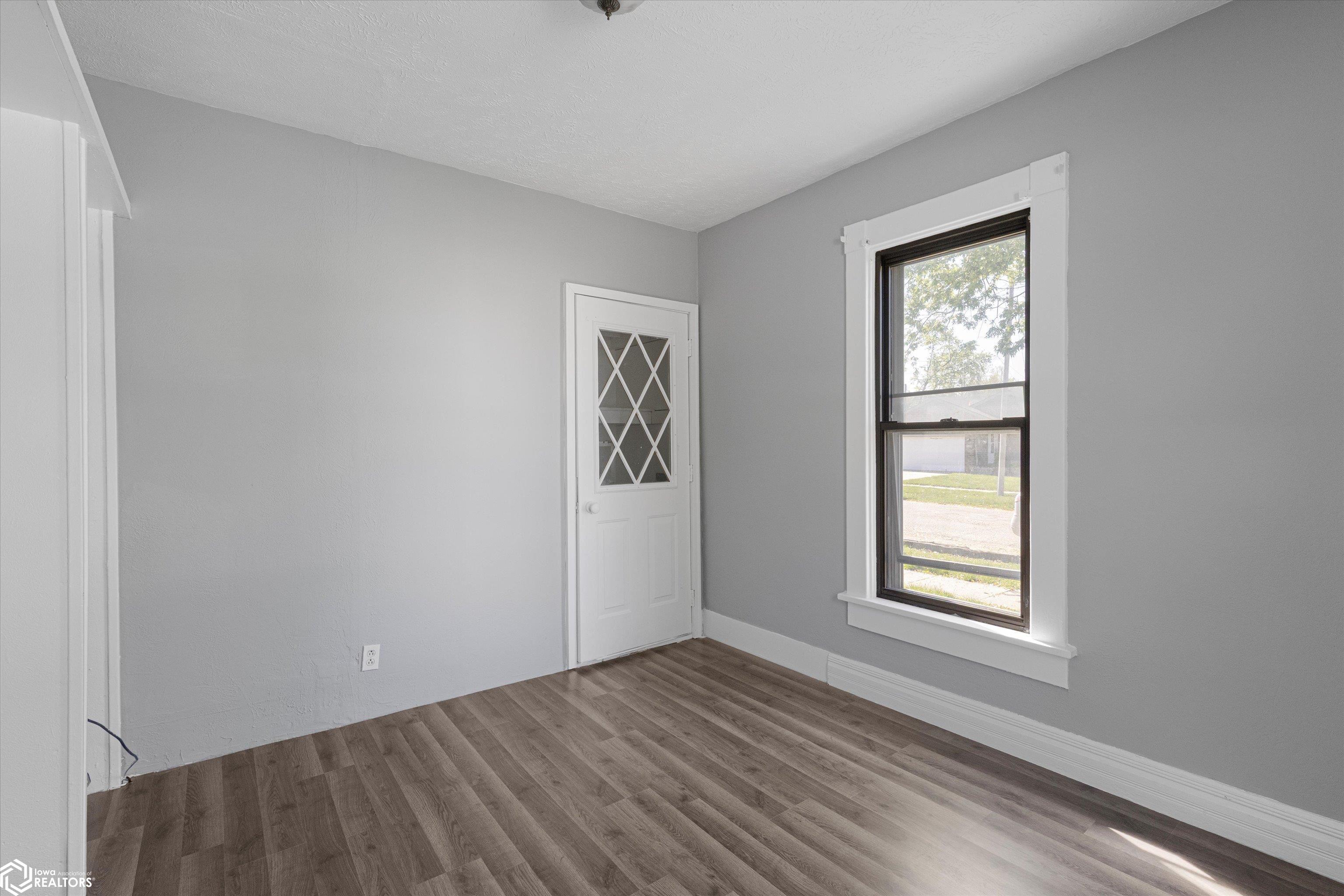 2329 S 8th Street, Council Bluffs, Iowa image 13