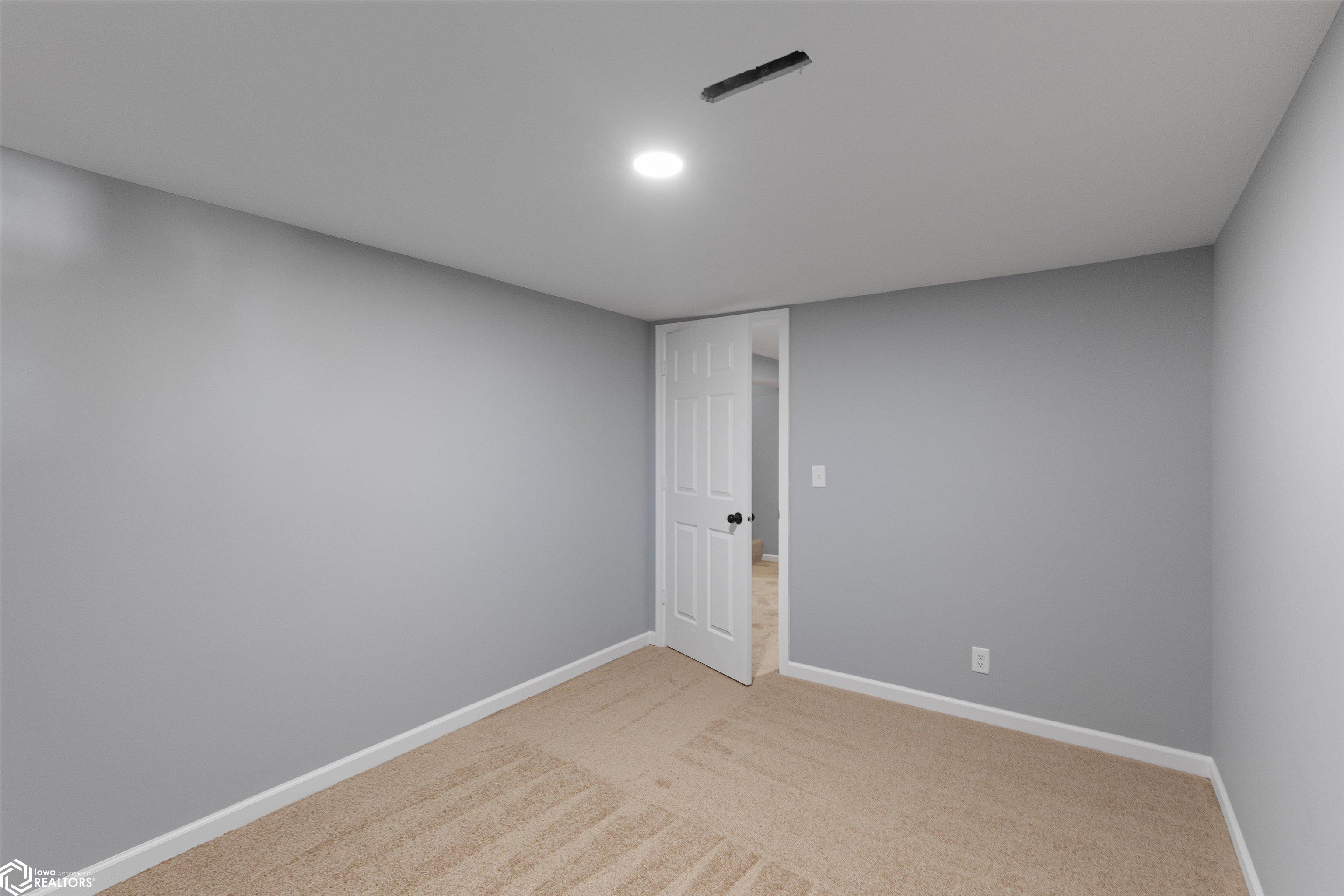 2329 S 8th Street, Council Bluffs, Iowa image 18