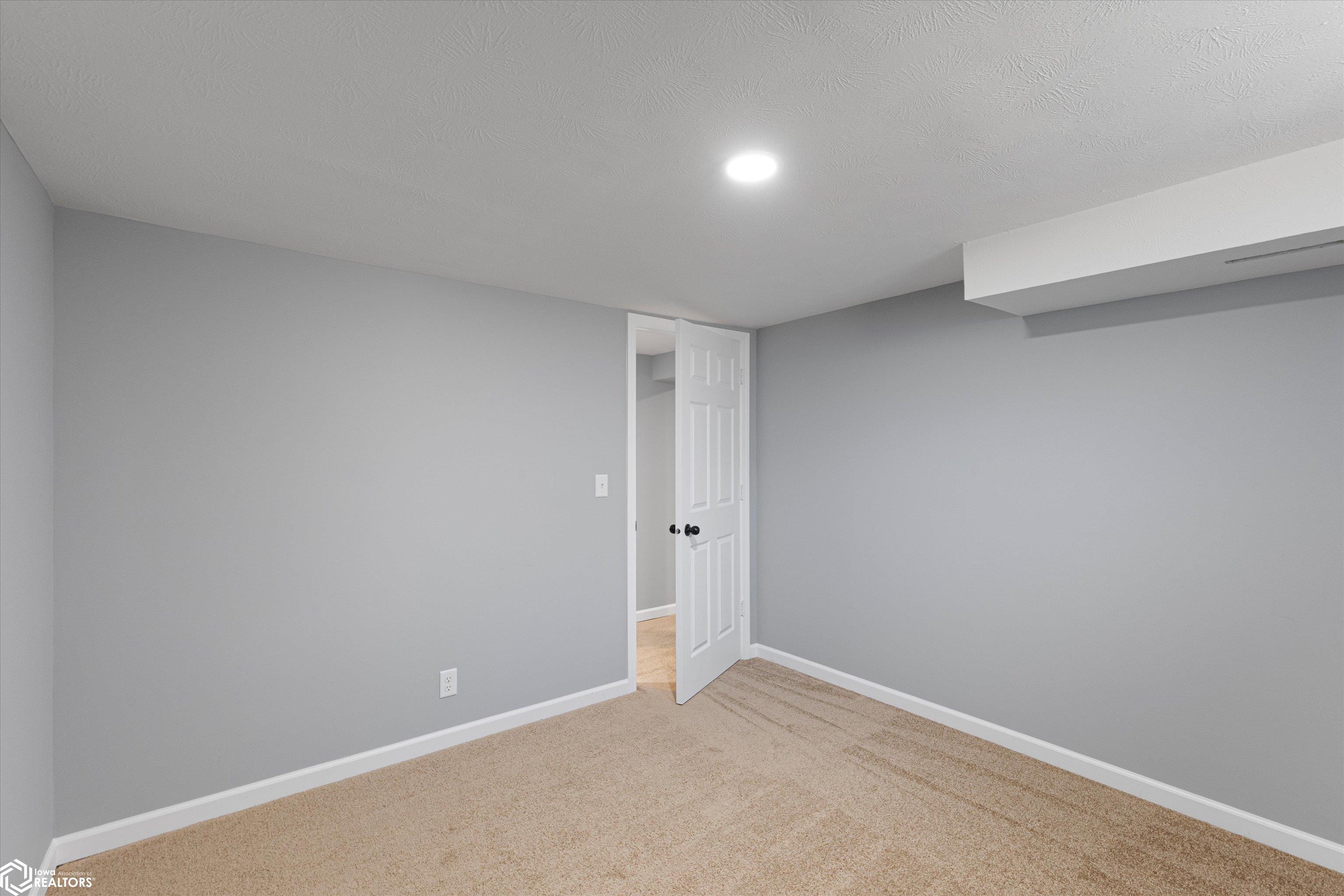 2329 S 8th Street, Council Bluffs, Iowa image 21