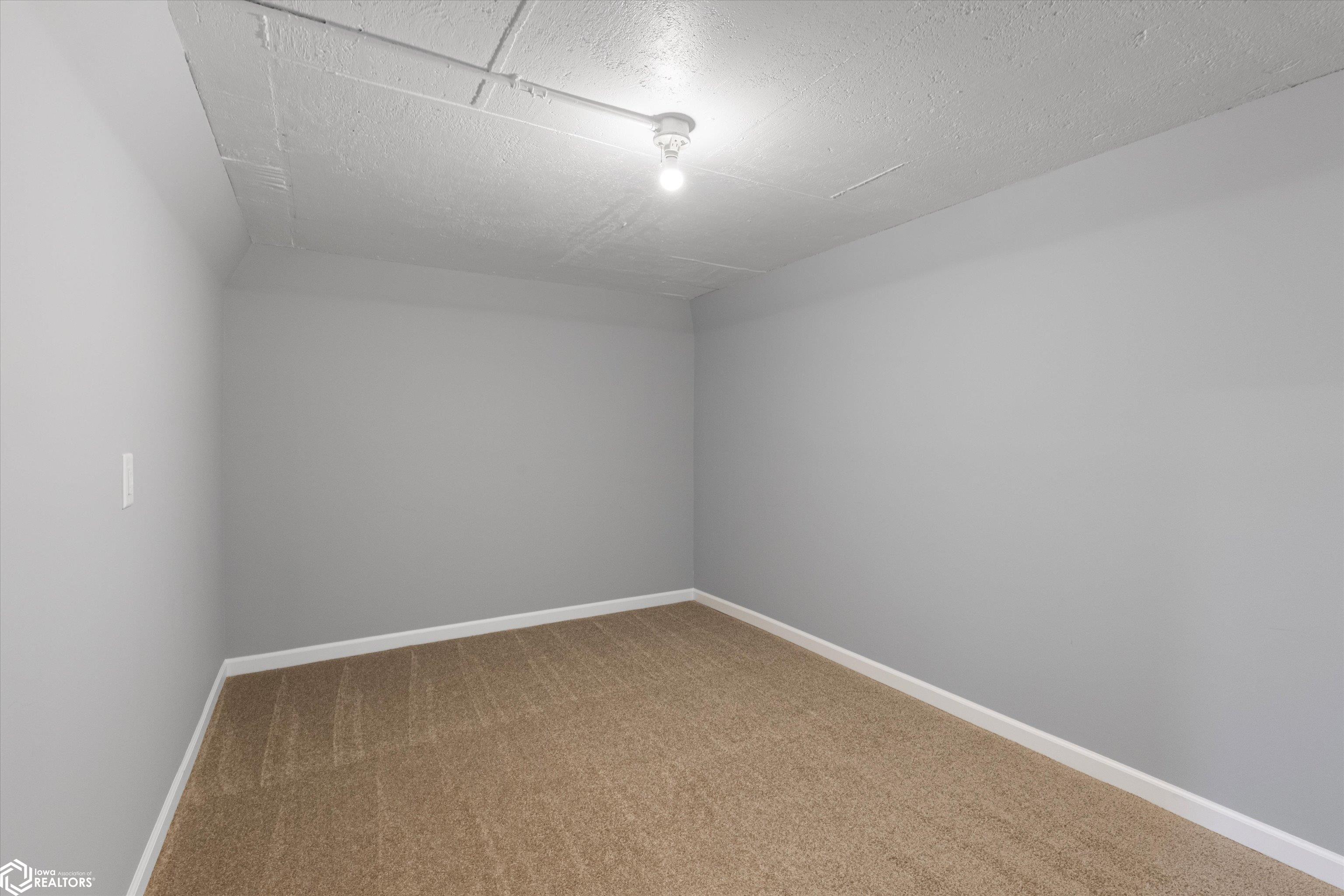 2329 S 8th Street, Council Bluffs, Iowa image 23