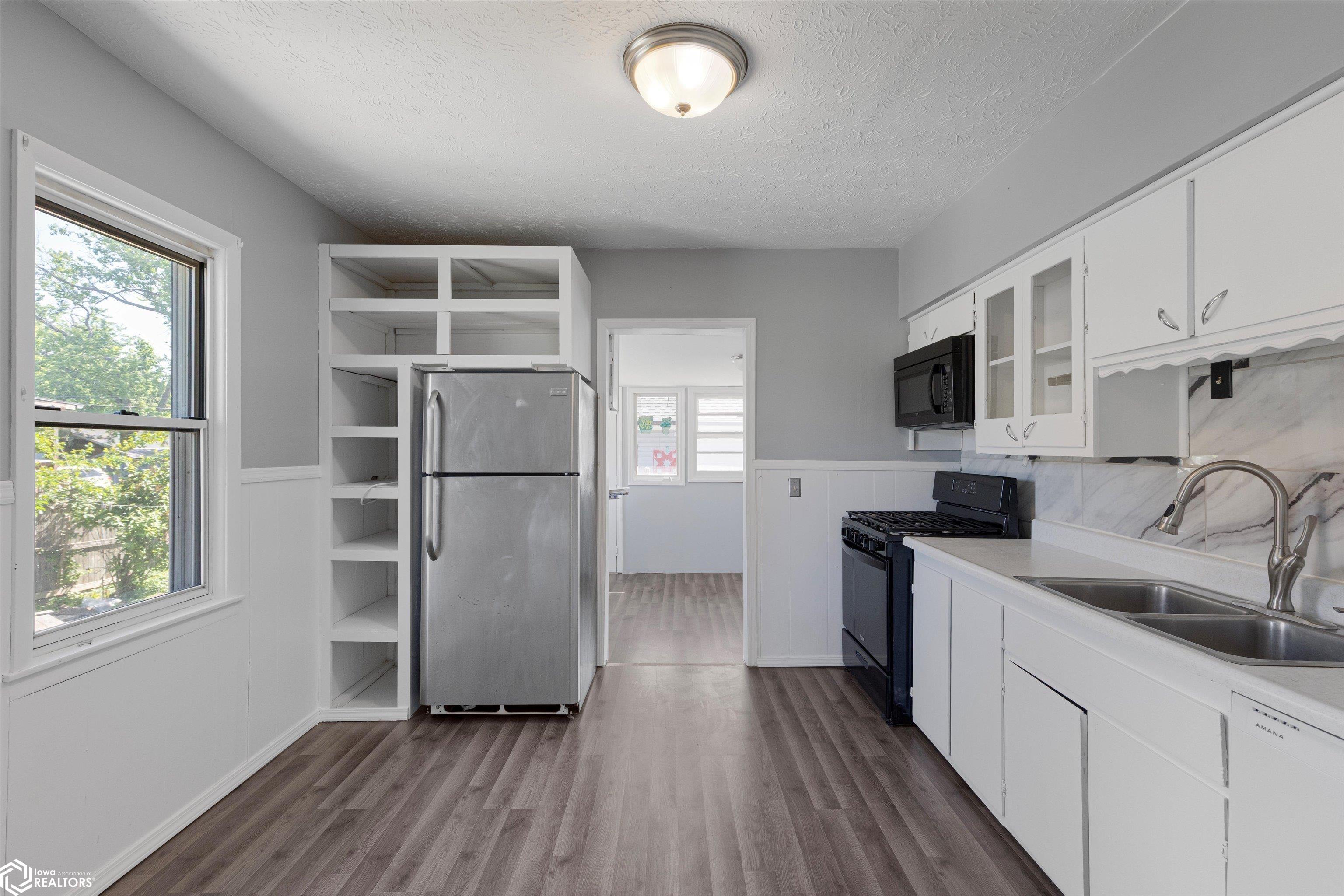 2329 S 8th Street, Council Bluffs, Iowa image 7